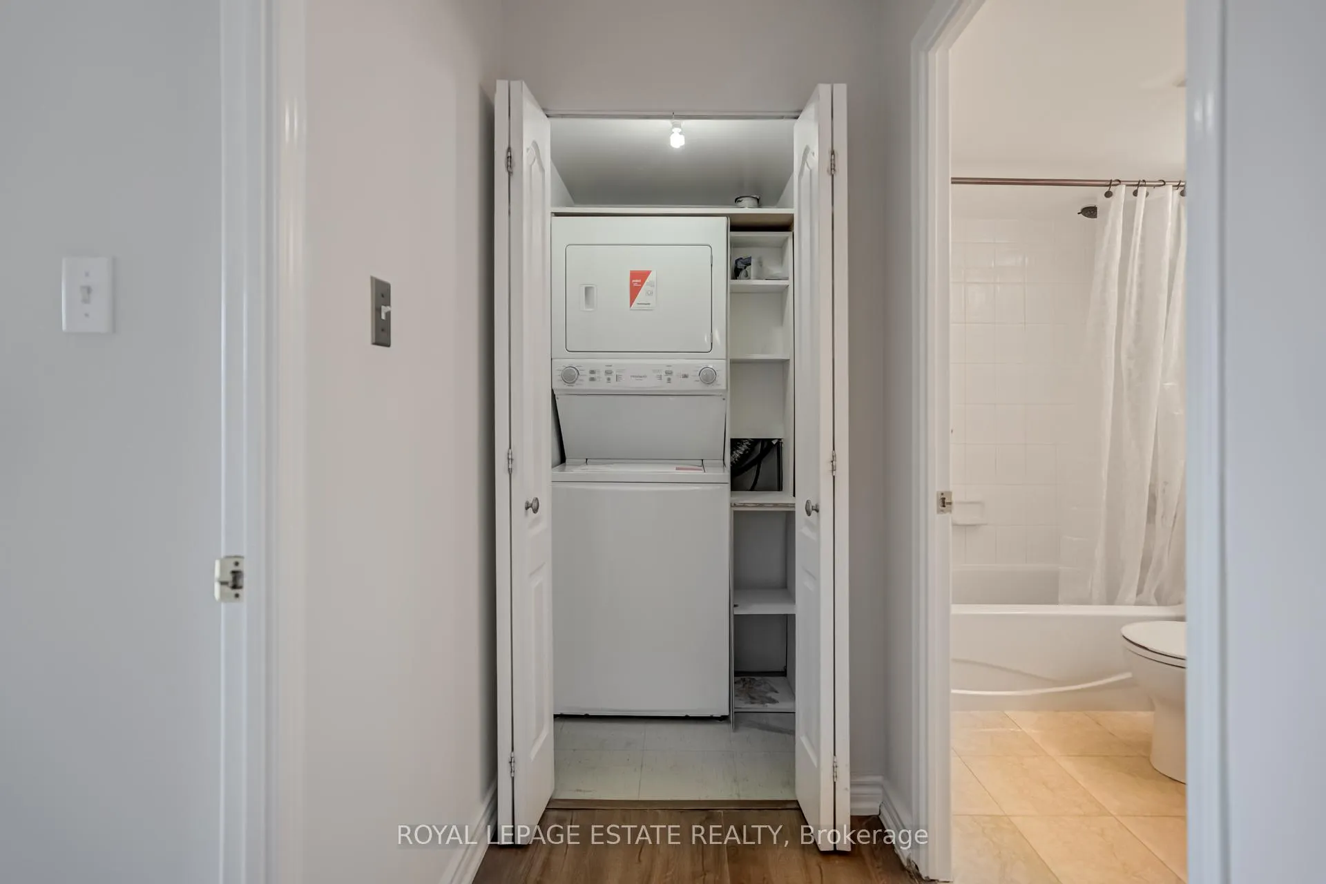 Photo 17 of Unit 806, 399 South Park Road, Markham, Commerce Valley — HOMEH