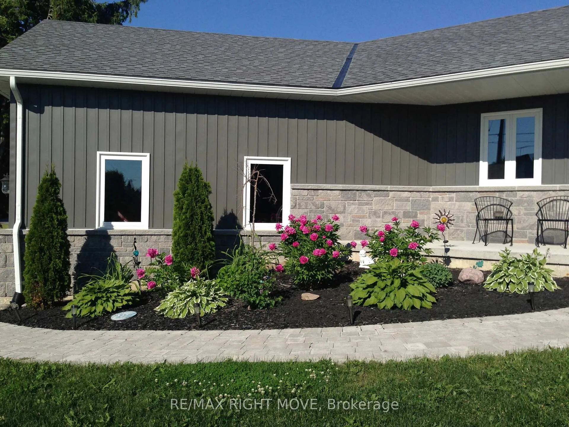 Photo 2 of 1499 15/16 Side Road E, Oro-Medonte, Rural Oro-Medonte — HOMEH