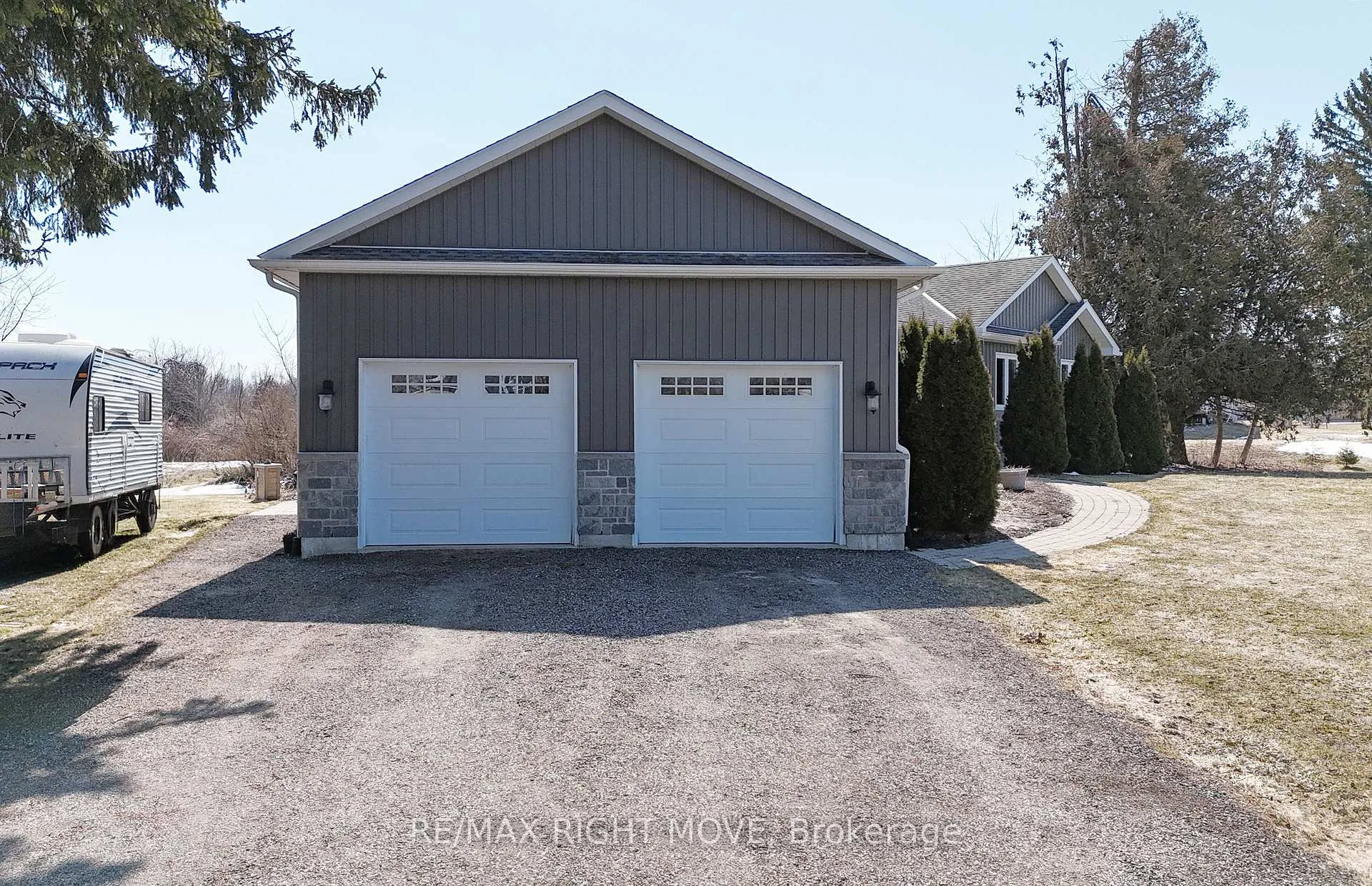 Photo 4 of 1499 15/16 Side Road E, Oro-Medonte, Rural Oro-Medonte — HOMEH