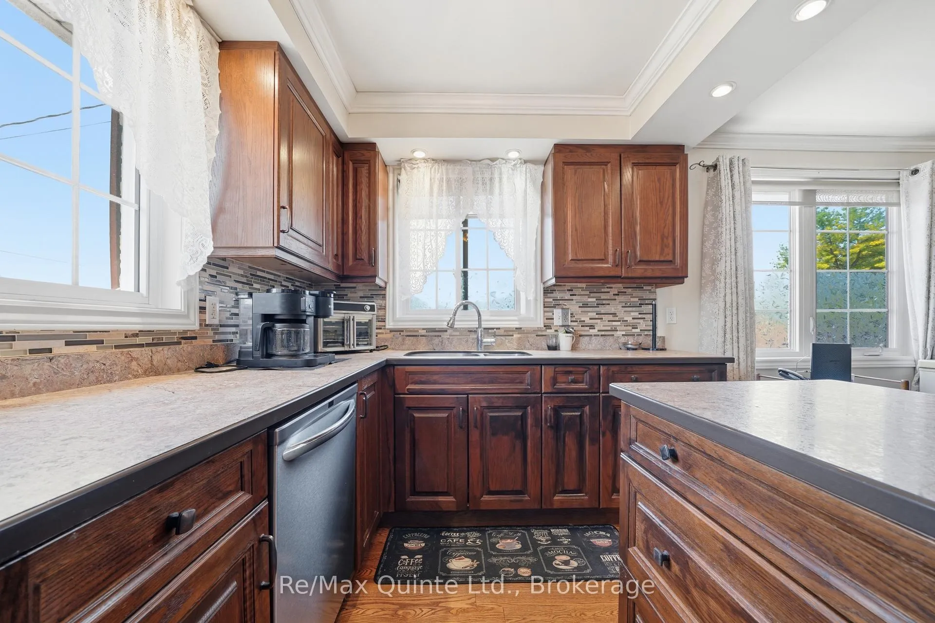 Photo 6 of 20 Ferry Street, Quinte West, Trenton Ward — HOMEH