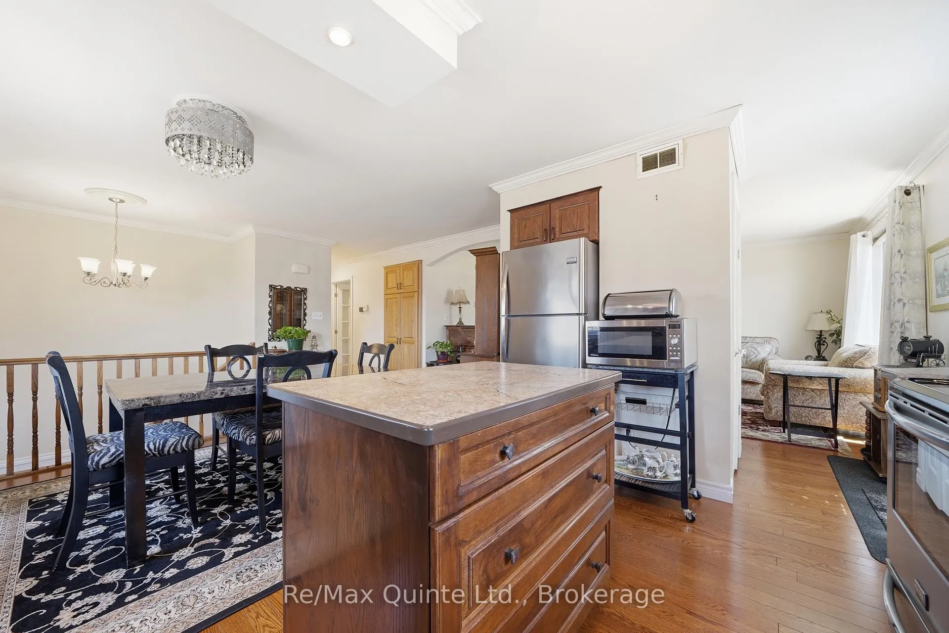 Photo 7 of 20 Ferry Street, Quinte West, Trenton Ward — HOMEH