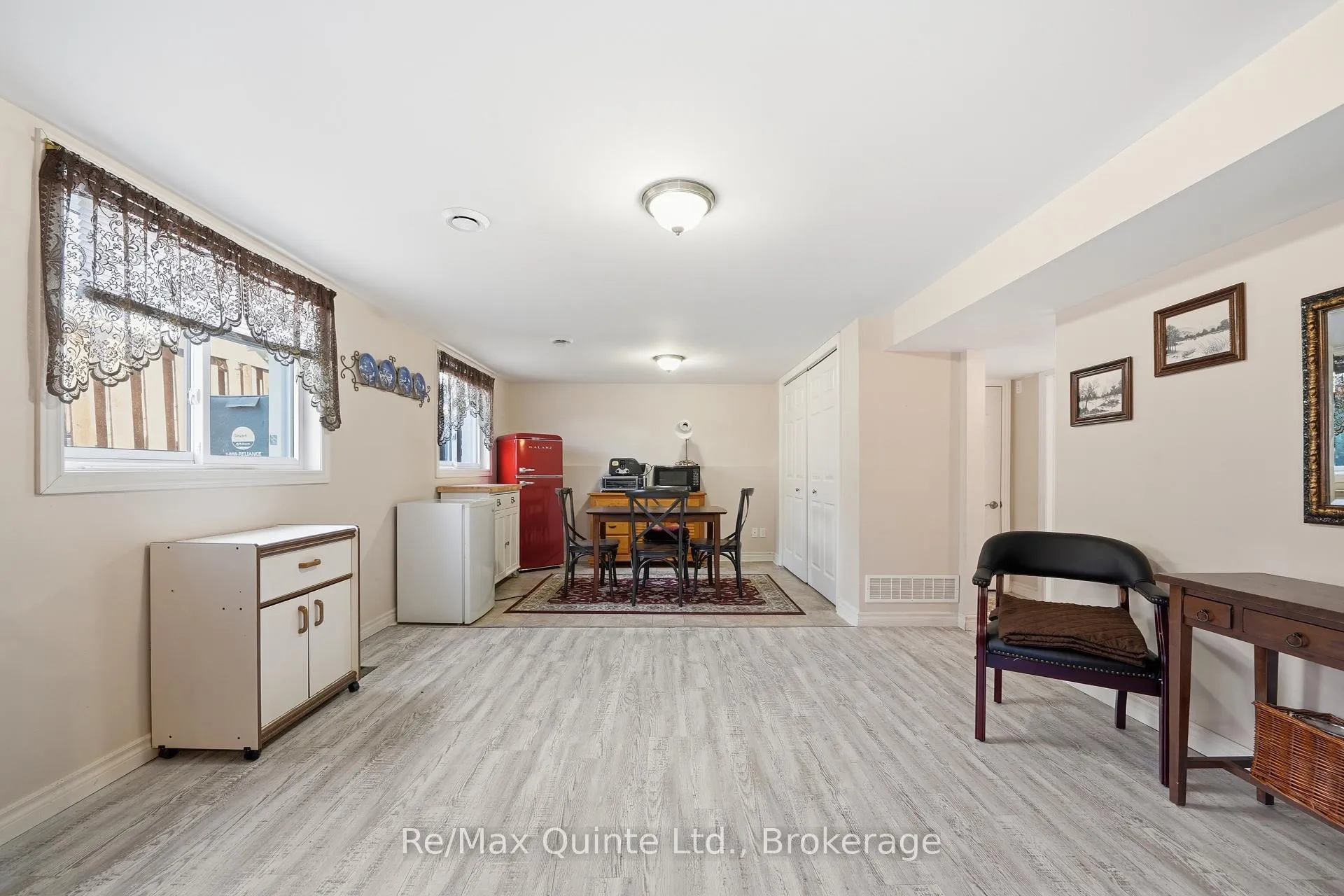 Photo 26 of 20 Ferry Street, Quinte West, Trenton Ward — HOMEH