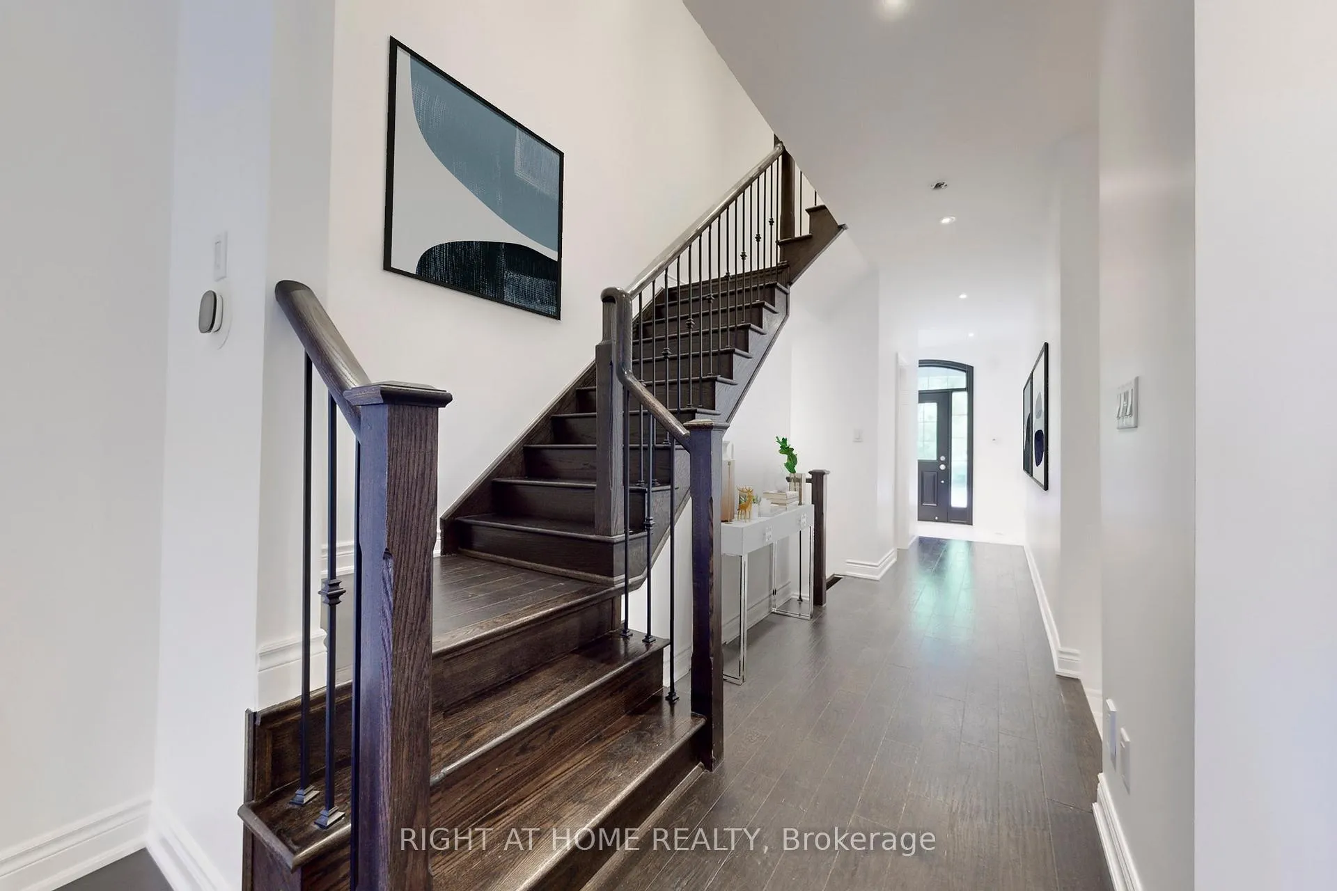 Photo 9 of 31 Lady Evelyn Crescent, Brampton, Bram West — HOMEH
