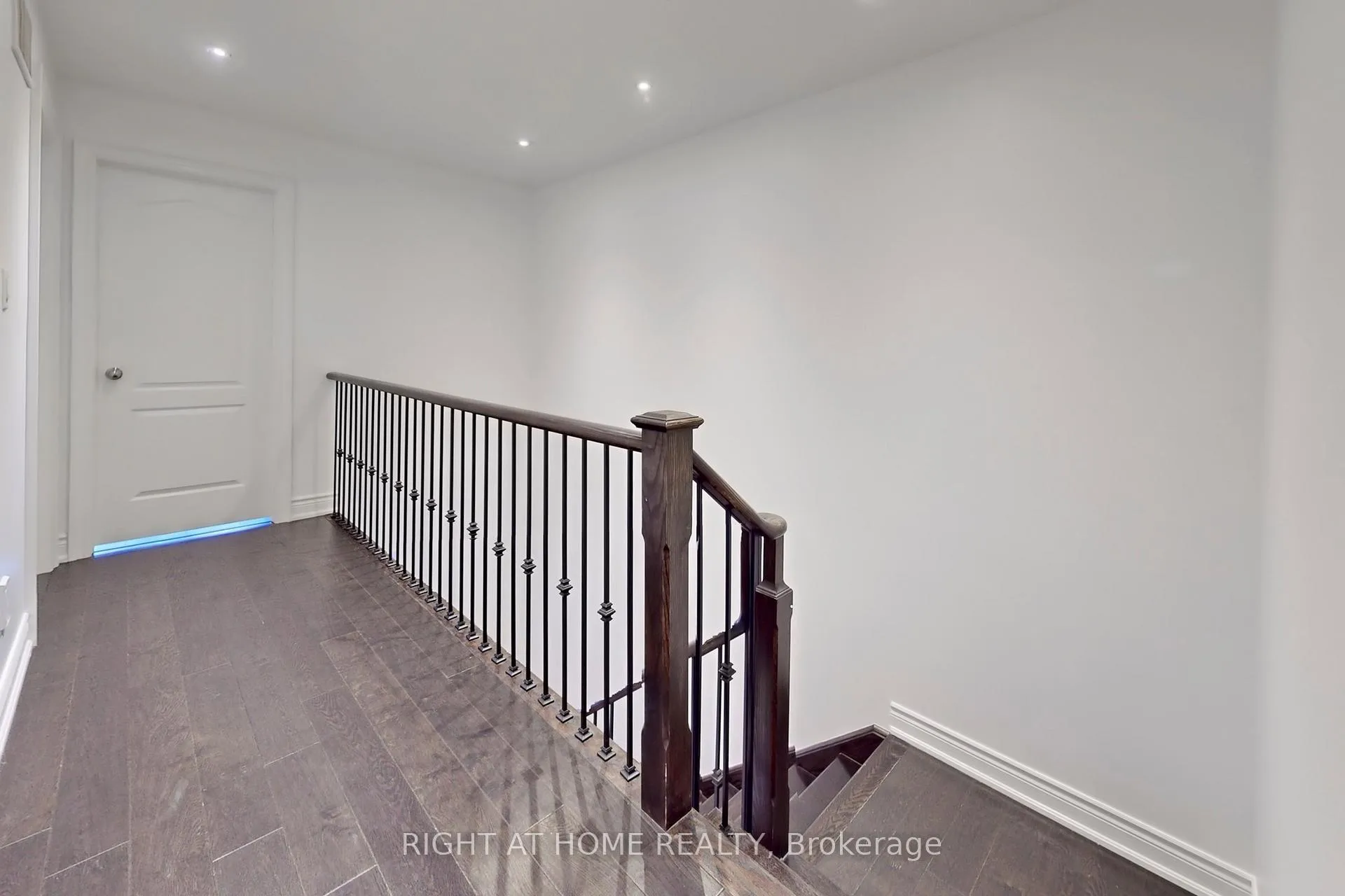 Photo 26 of 31 Lady Evelyn Crescent, Brampton, Bram West — HOMEH