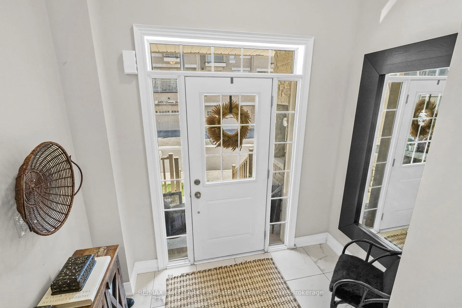 Photo 2 of 22 Phillipsen Way, Markham, Cedarwood — HOMEH