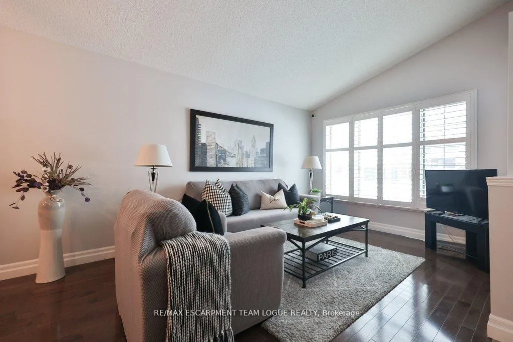 Photo 5 of 4191 Bianca Forest Drive, Burlington, Tansley — HOMEH