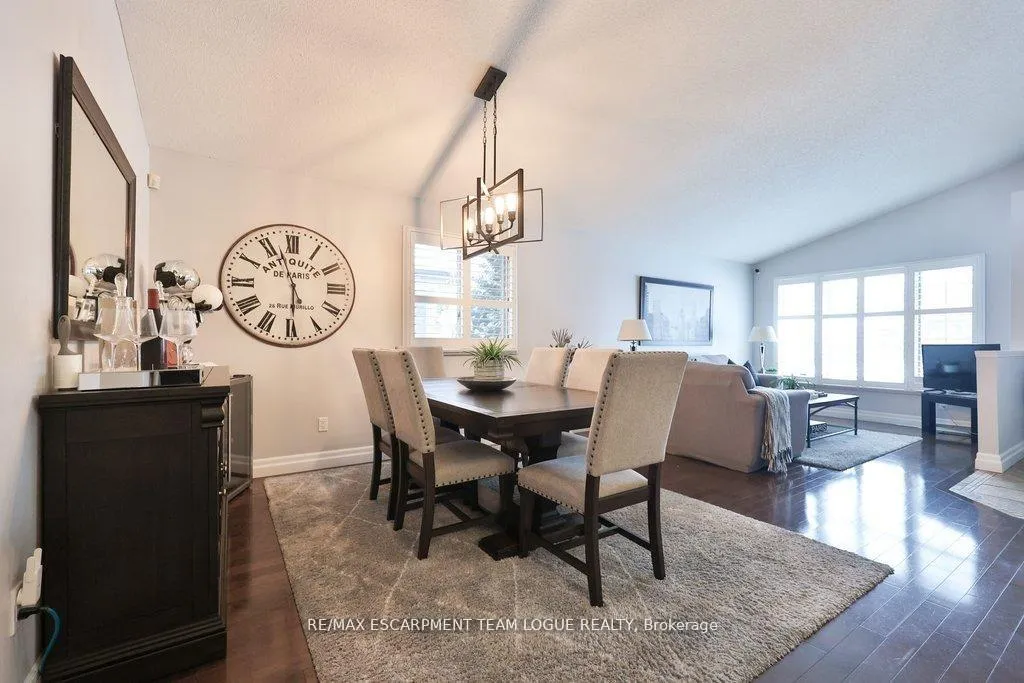 Photo 9 of 4191 Bianca Forest Drive, Burlington, Tansley — HOMEH