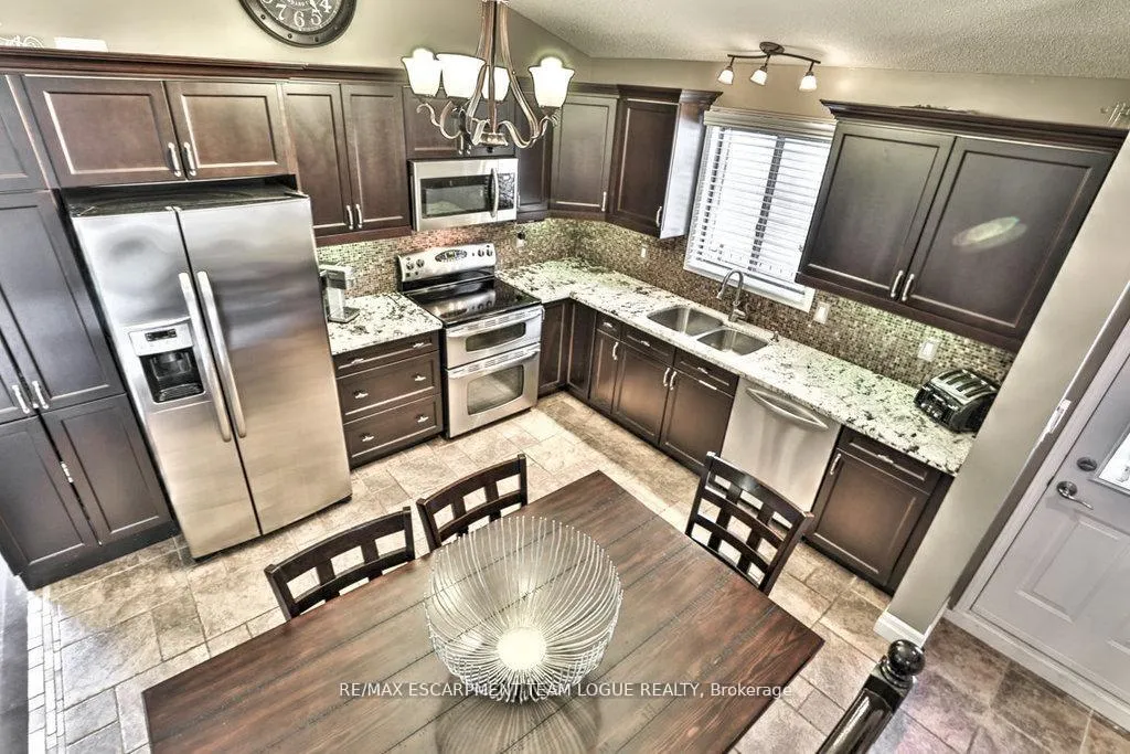 Photo 12 of 4191 Bianca Forest Drive, Burlington, Tansley — HOMEH