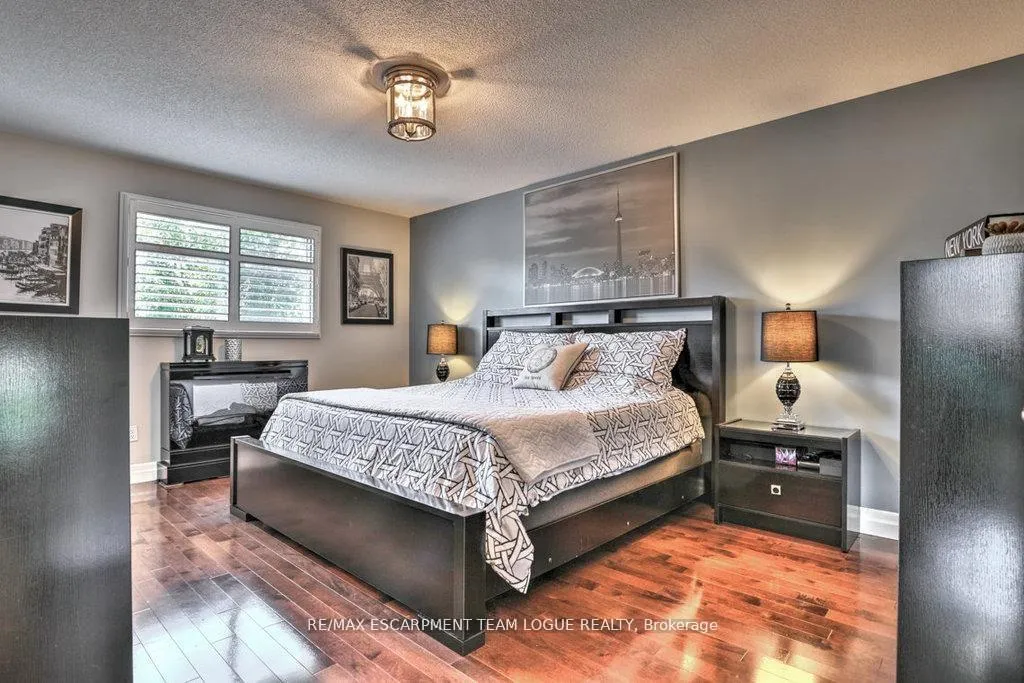Photo 14 of 4191 Bianca Forest Drive, Burlington, Tansley — HOMEH