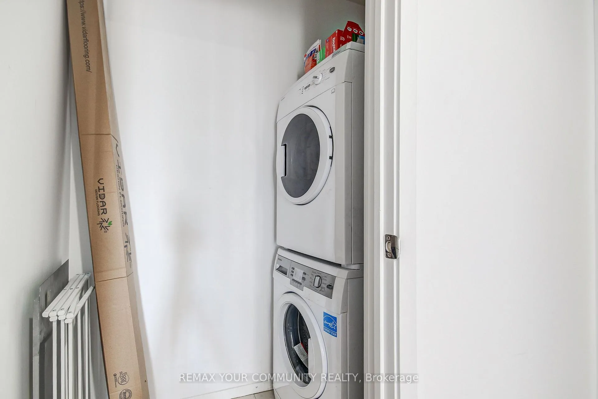 Photo 18 of Unit 2504, 1 Bloor Street E, Toronto, Church-Yonge Corridor — HOMEH