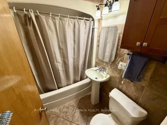 Photo 14 of 448 Heather Crescent, Thunder Bay, Green Acres — HOMEH