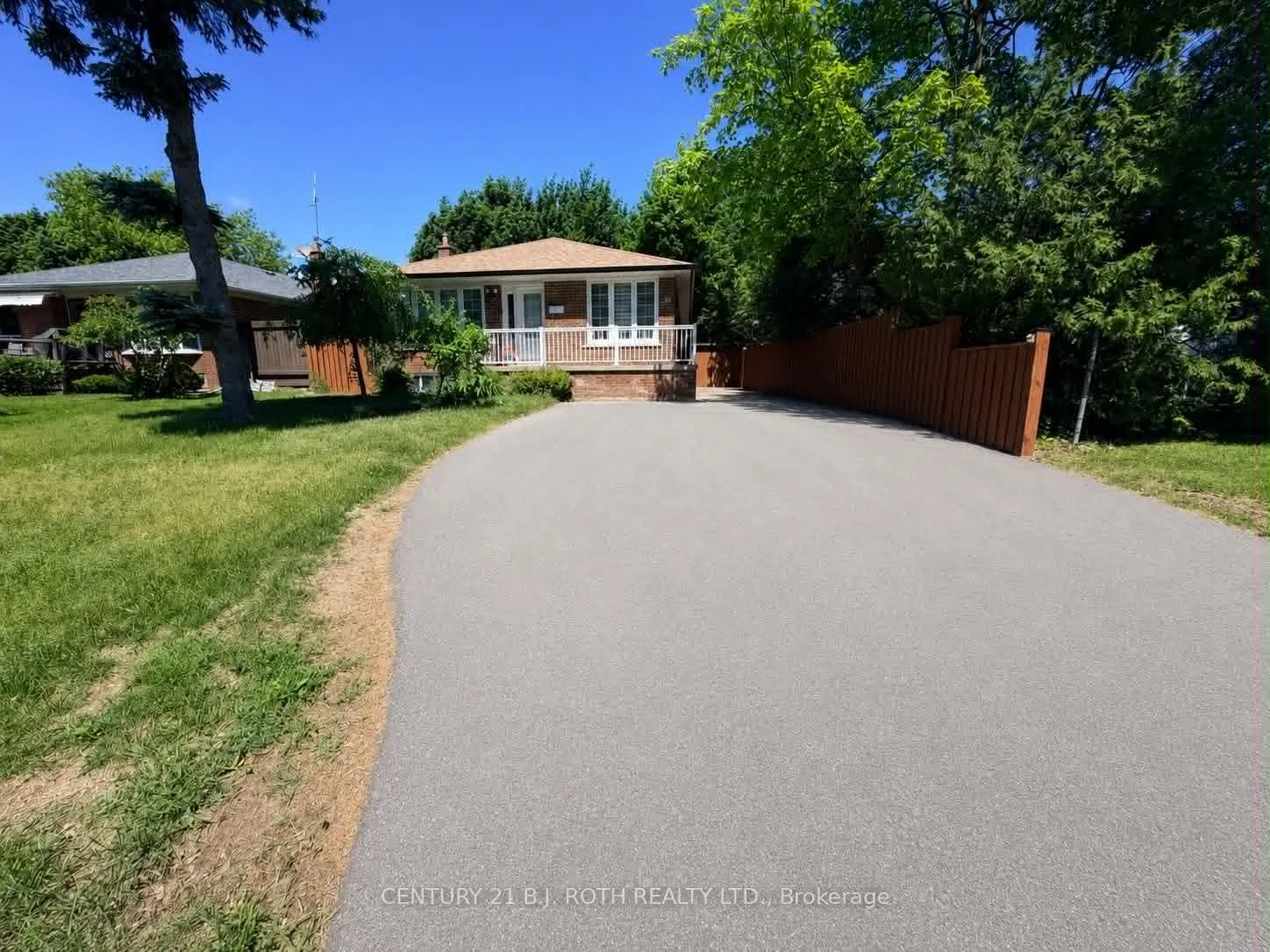 Photo 20 of Unit Lower, 10 Sanford Street, Brampton, Northwood Park — HOMEH