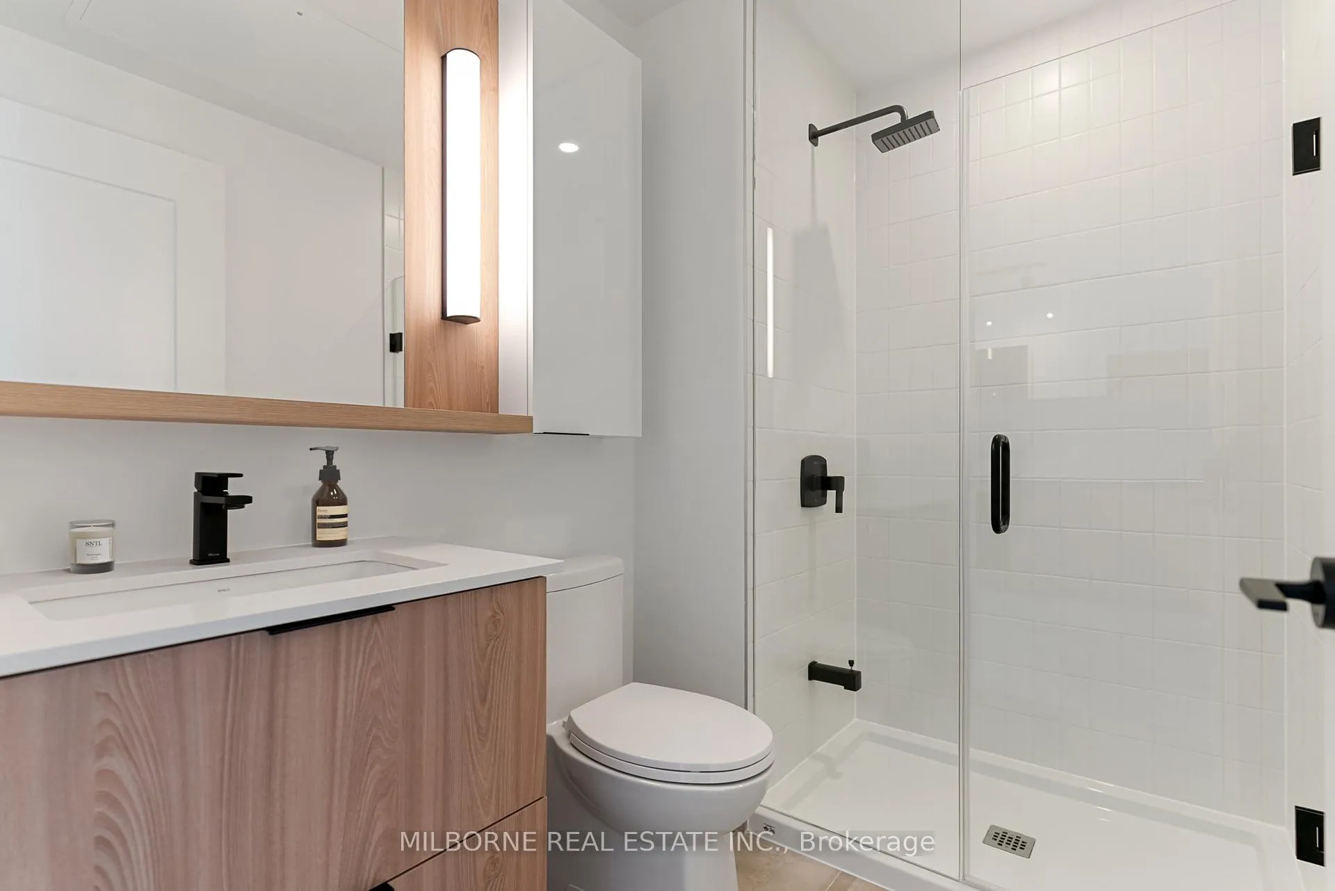 Photo 3 of Unit 3413, 5 Defries Street, Toronto, Regent Park — HOMEH