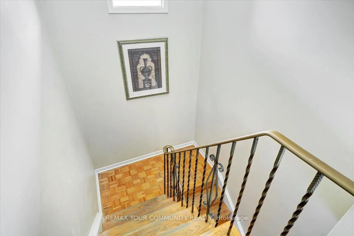 Photo 16 of 60 Regent Street, Toronto, Keelesdale-Eglinton West — HOMEH
