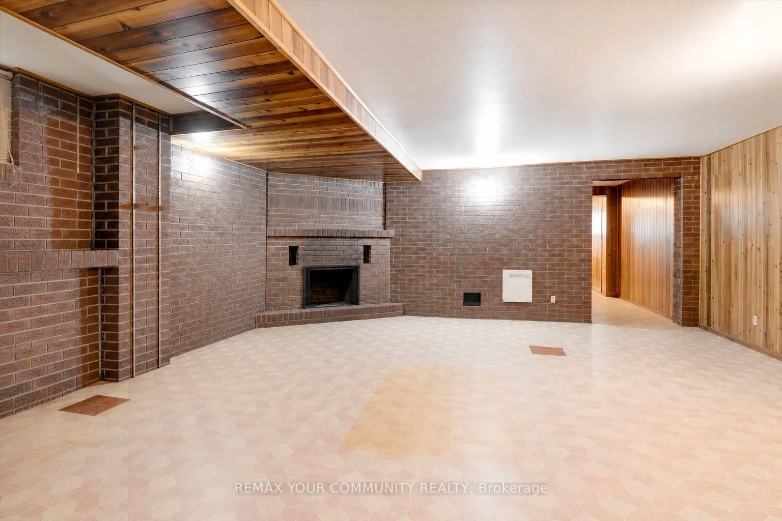 Photo 26 of 60 Regent Street, Toronto, Keelesdale-Eglinton West — HOMEH