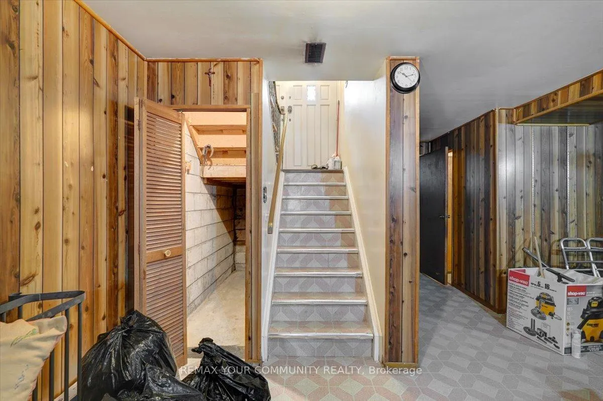 Photo 27 of 60 Regent Street, Toronto, Keelesdale-Eglinton West — HOMEH