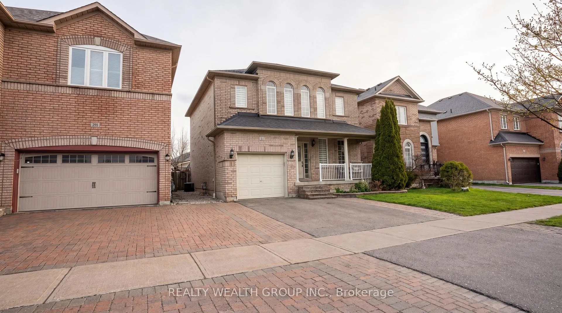 Photo 2 of 212 Vellore Woods Boulevard, Vaughan, Vellore Village — HOMEH