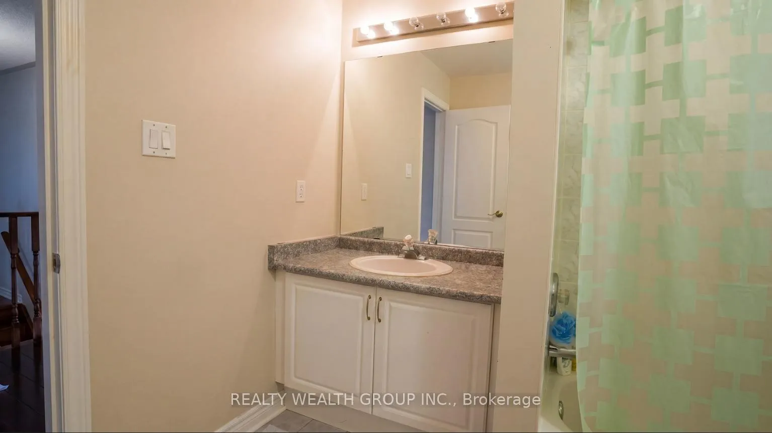 Photo 8 of 212 Vellore Woods Boulevard, Vaughan, Vellore Village — HOMEH