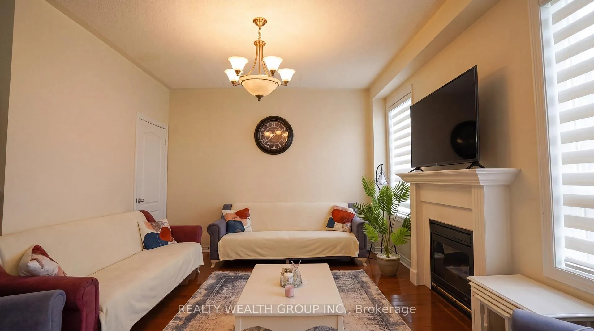 Photo 10 of 212 Vellore Woods Boulevard, Vaughan, Vellore Village — HOMEH
