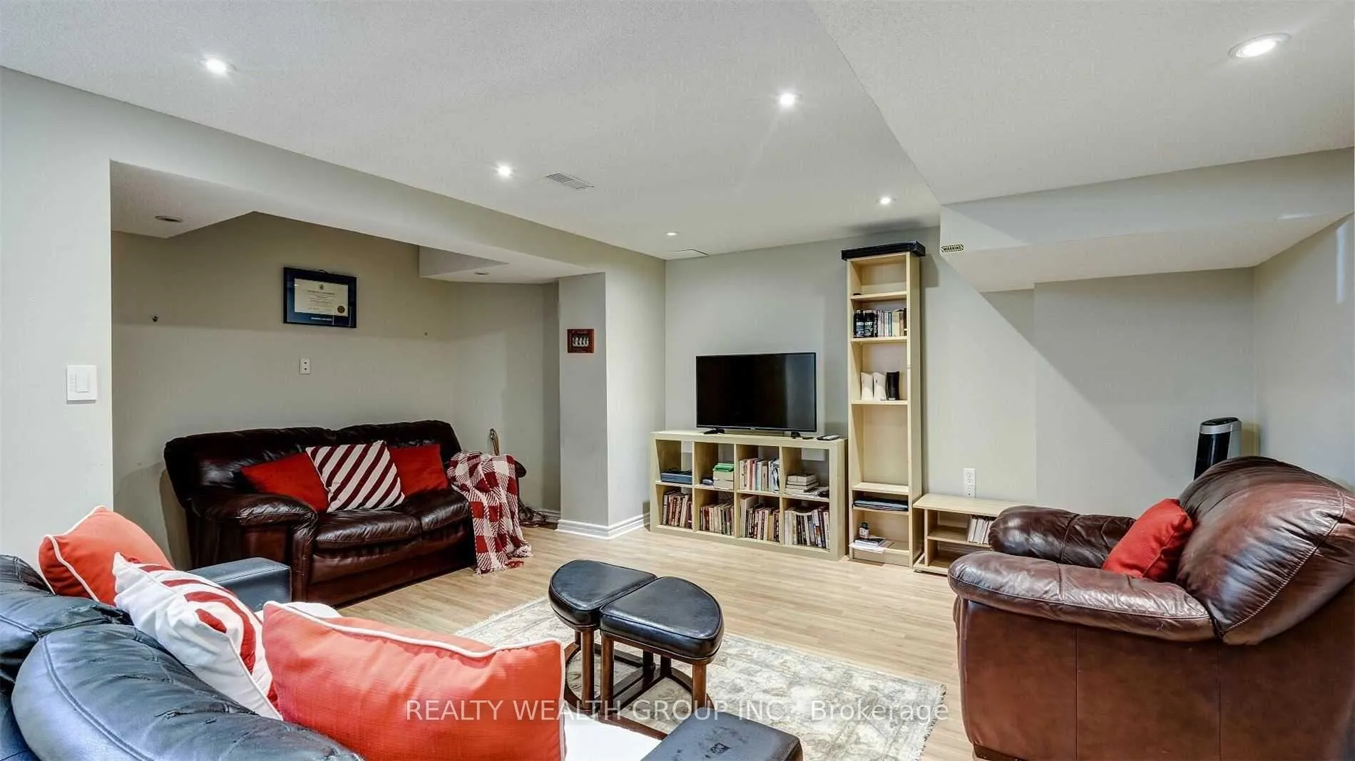 Photo 24 of 212 Vellore Woods Boulevard, Vaughan, Vellore Village — HOMEH