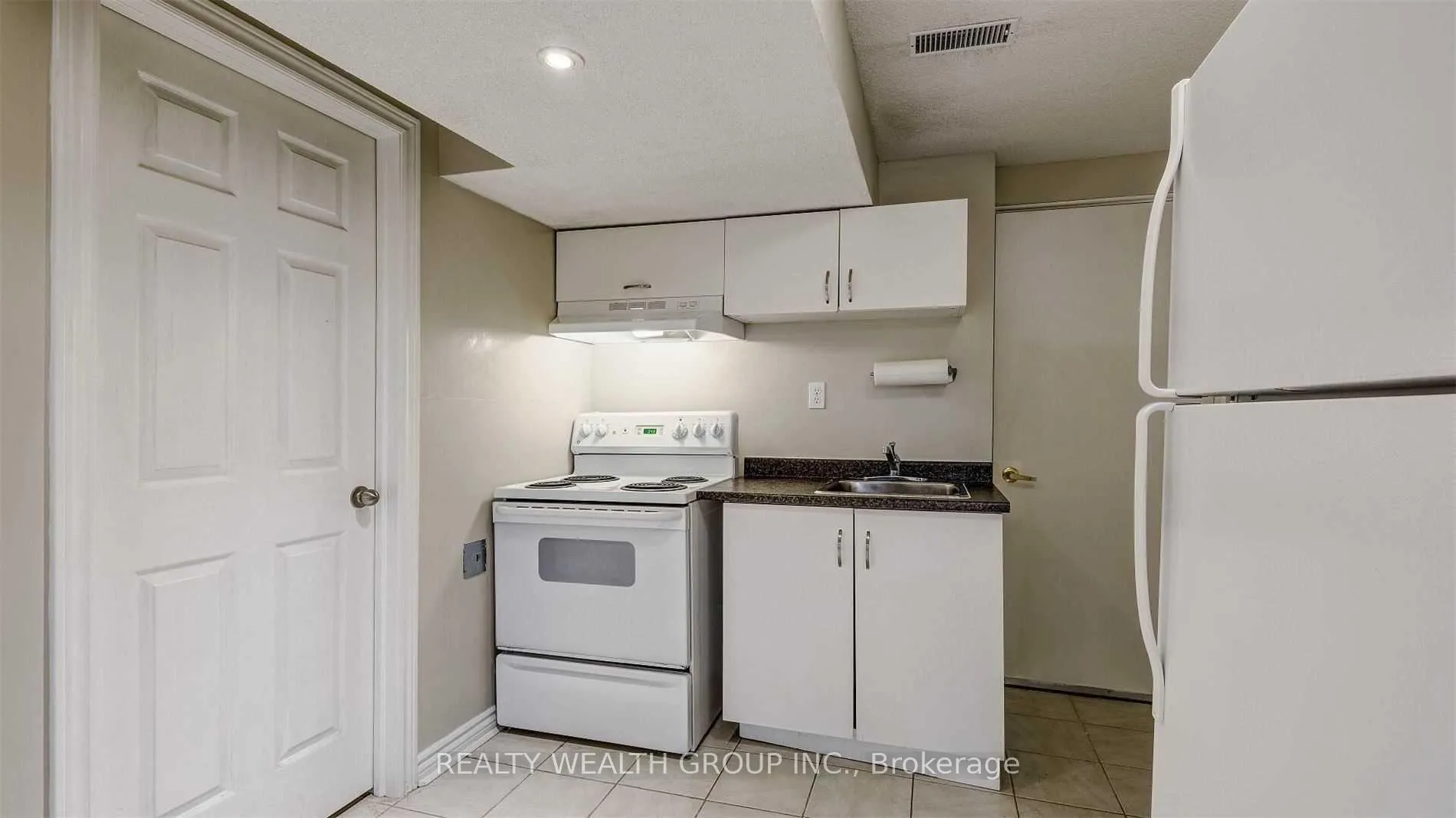 Photo 25 of 212 Vellore Woods Boulevard, Vaughan, Vellore Village — HOMEH