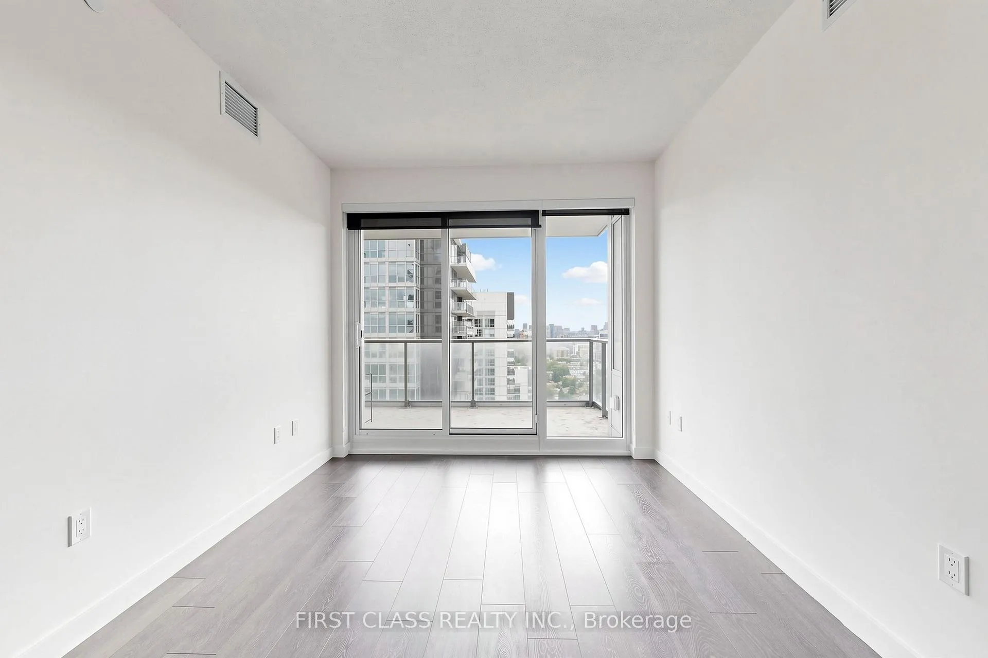 Photo 6 of Unit 3506, 95 Mcmahon Drive, North York, Bayview Village — HOMEH