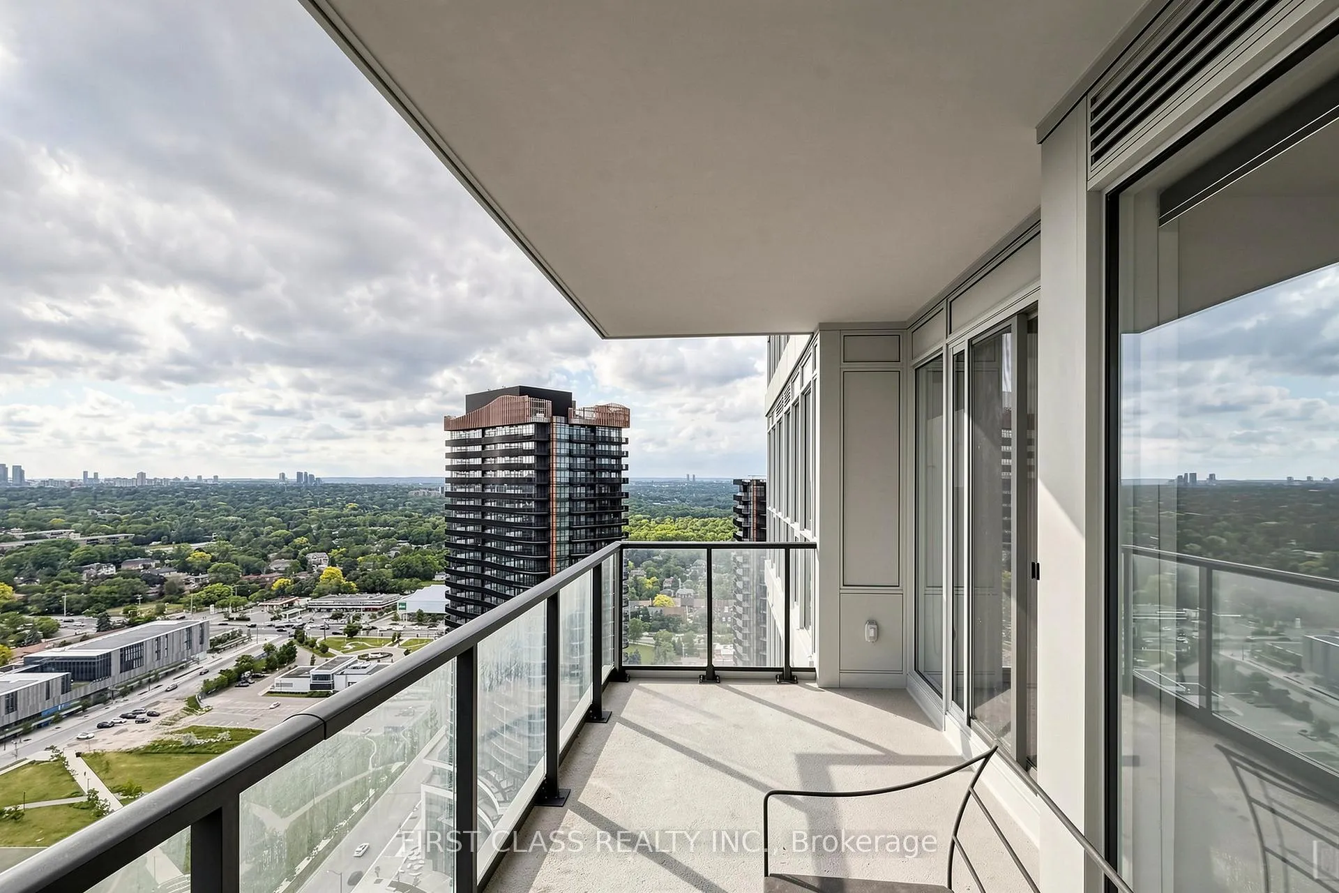 Photo 16 of Unit 3506, 95 Mcmahon Drive, North York, Bayview Village — HOMEH