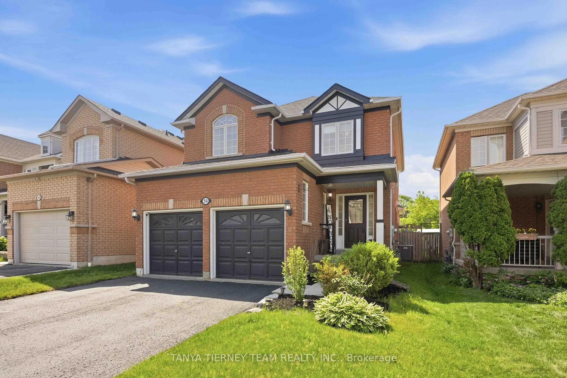 Photo 1 of 54 Fitzpatrick Court, Whitby, Brooklin — HOMEH