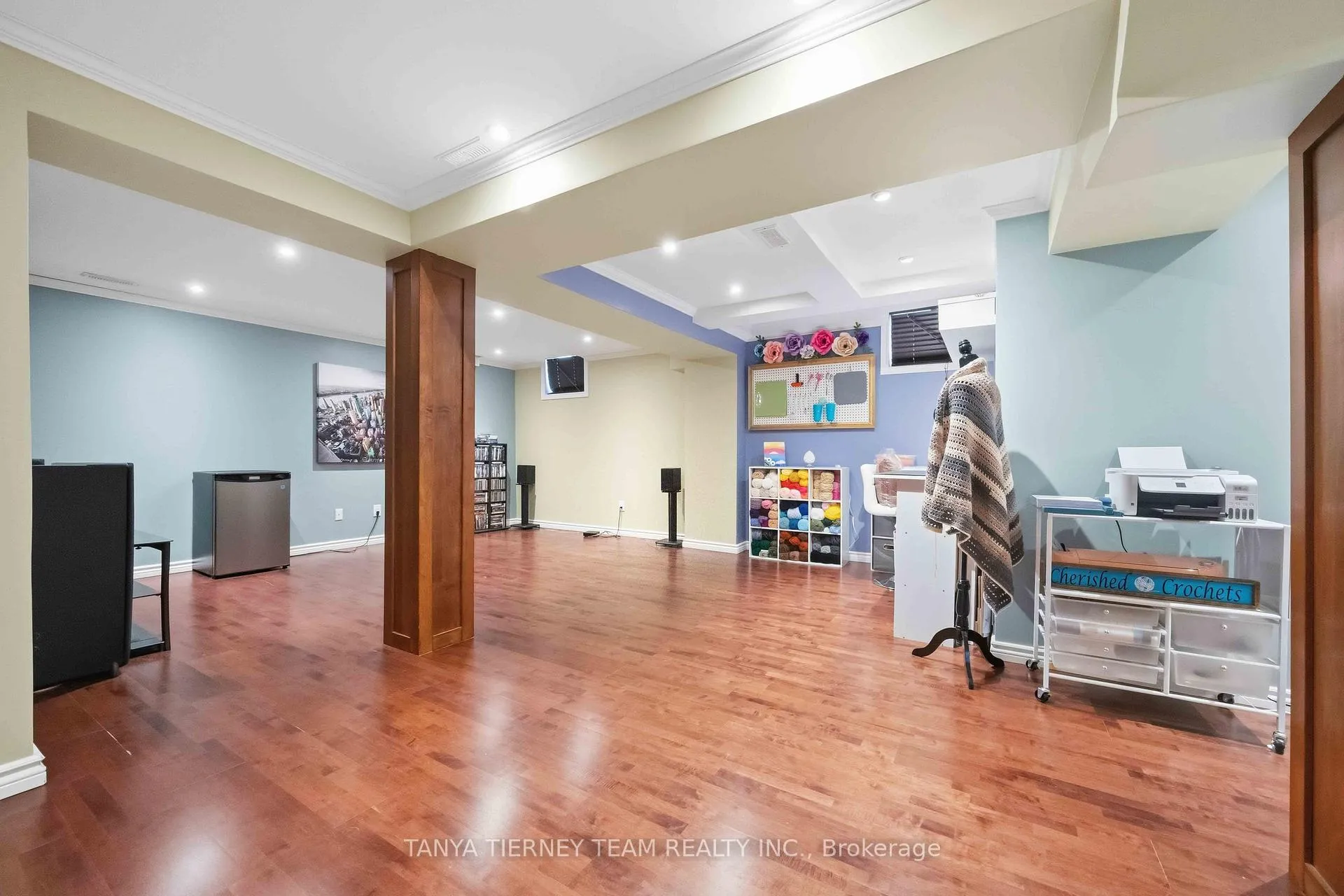 Photo 37 of 54 Fitzpatrick Court, Whitby, Brooklin — HOMEH