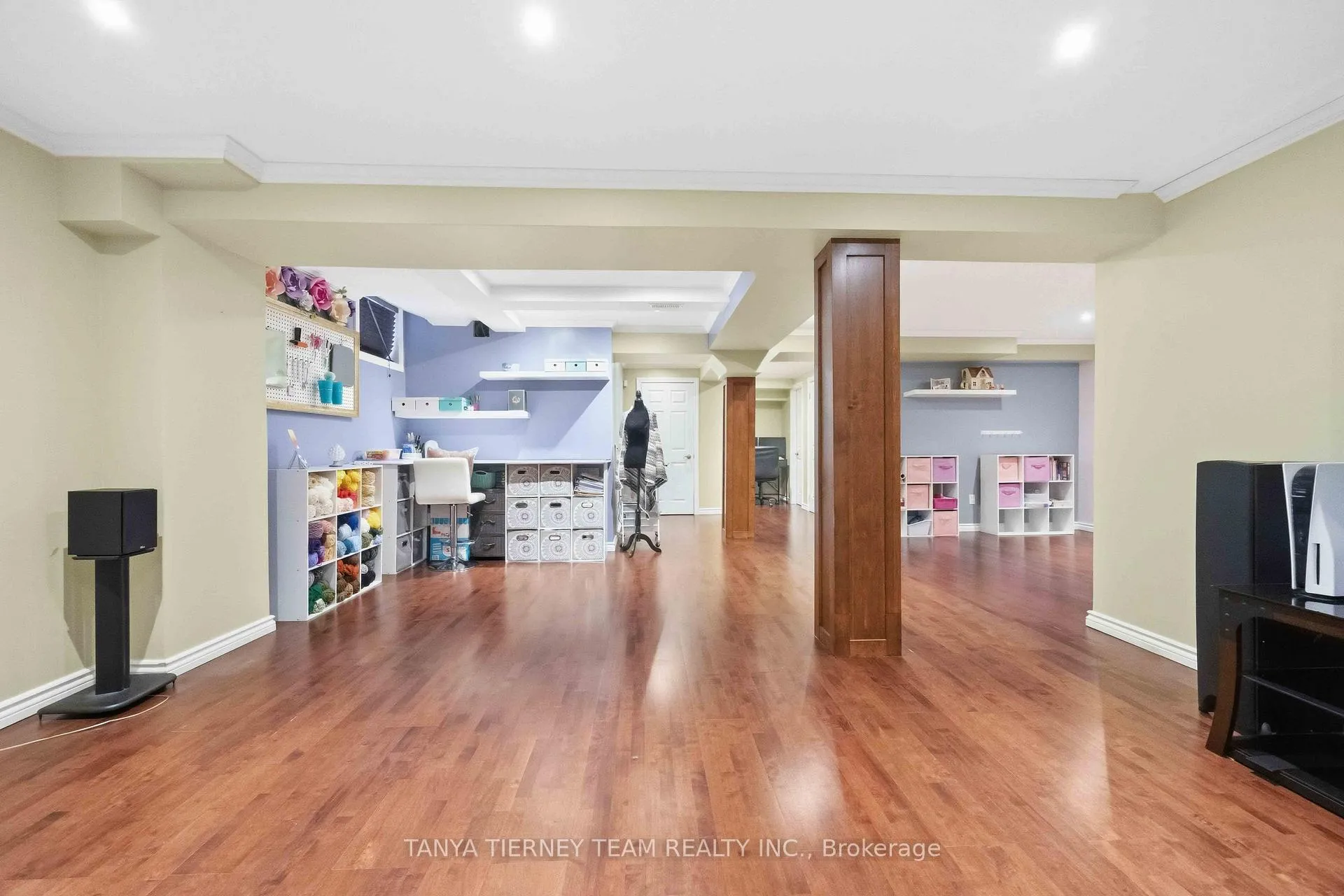 Photo 40 of 54 Fitzpatrick Court, Whitby, Brooklin — HOMEH