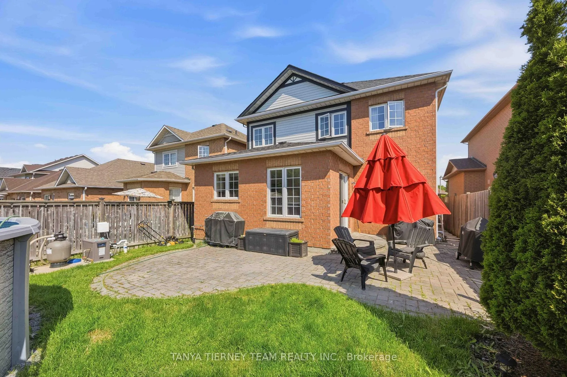 Photo 44 of 54 Fitzpatrick Court, Whitby, Brooklin — HOMEH