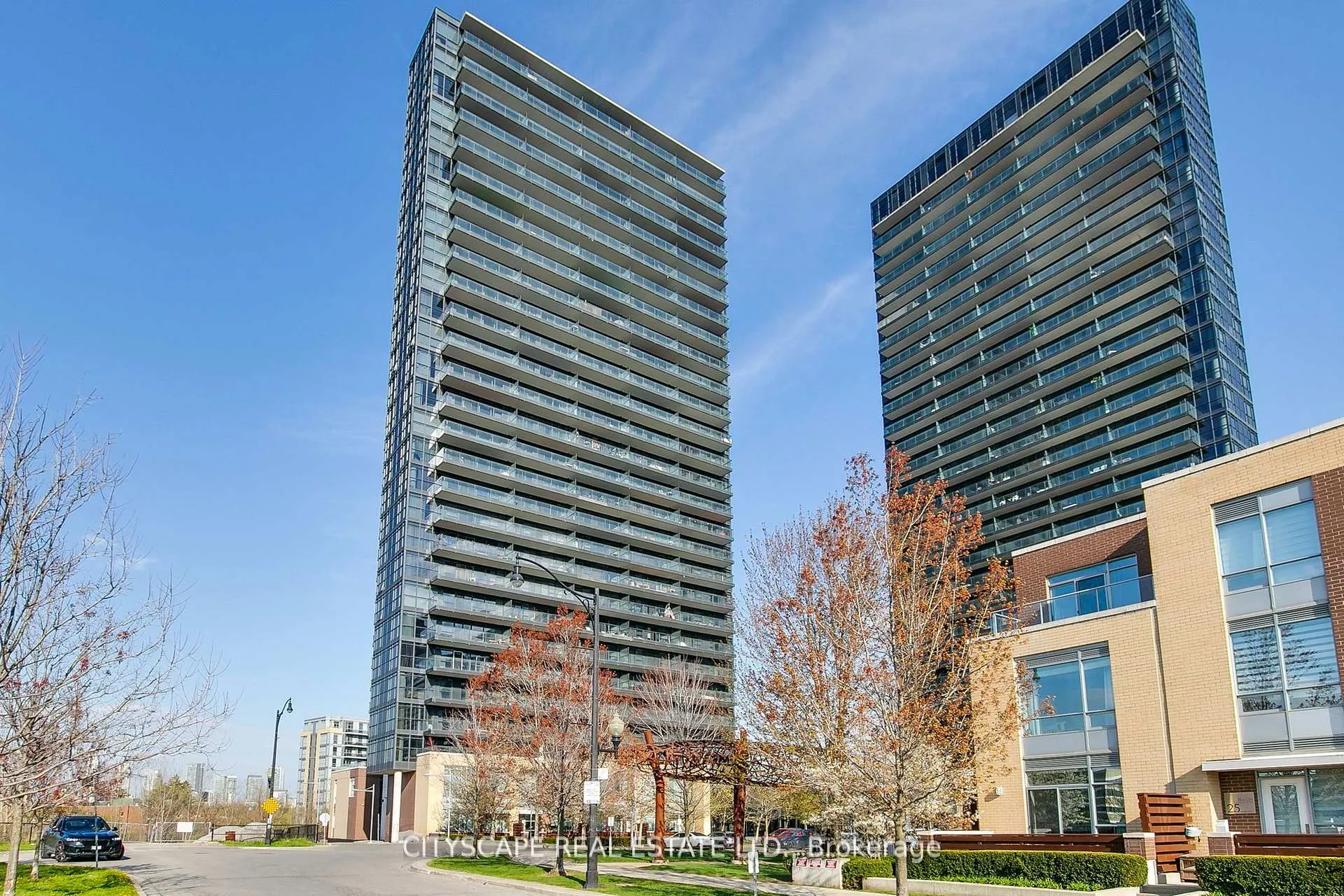Front of Unit 1507, 33 Singer Court