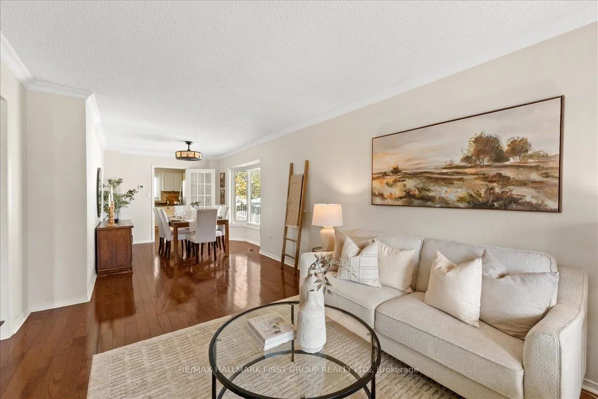 Photo 8 of 593 Prestwick Drive, Oshawa, McLaughlin — HOMEH