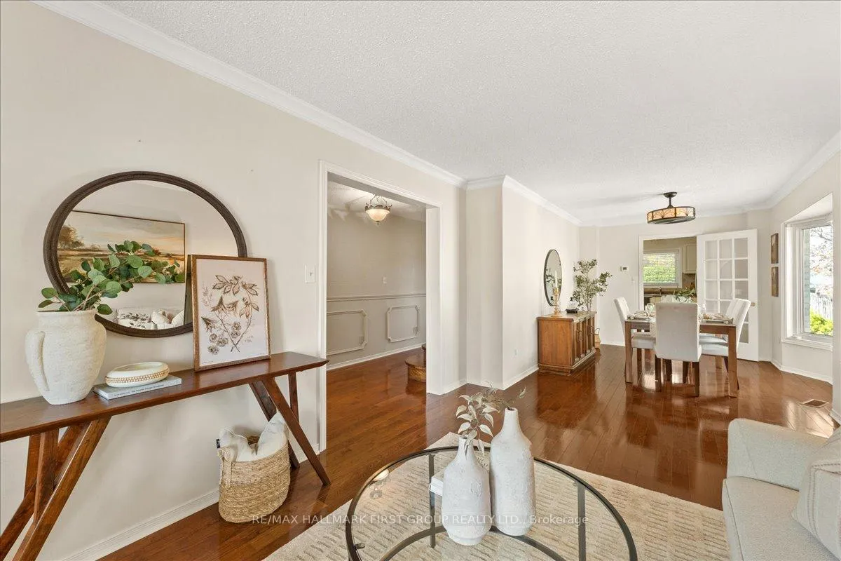 Photo 9 of 593 Prestwick Drive, Oshawa, McLaughlin — HOMEH