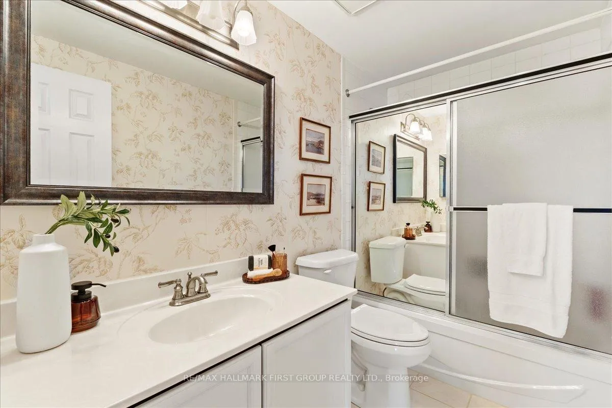 Photo 37 of 593 Prestwick Drive, Oshawa, McLaughlin — HOMEH