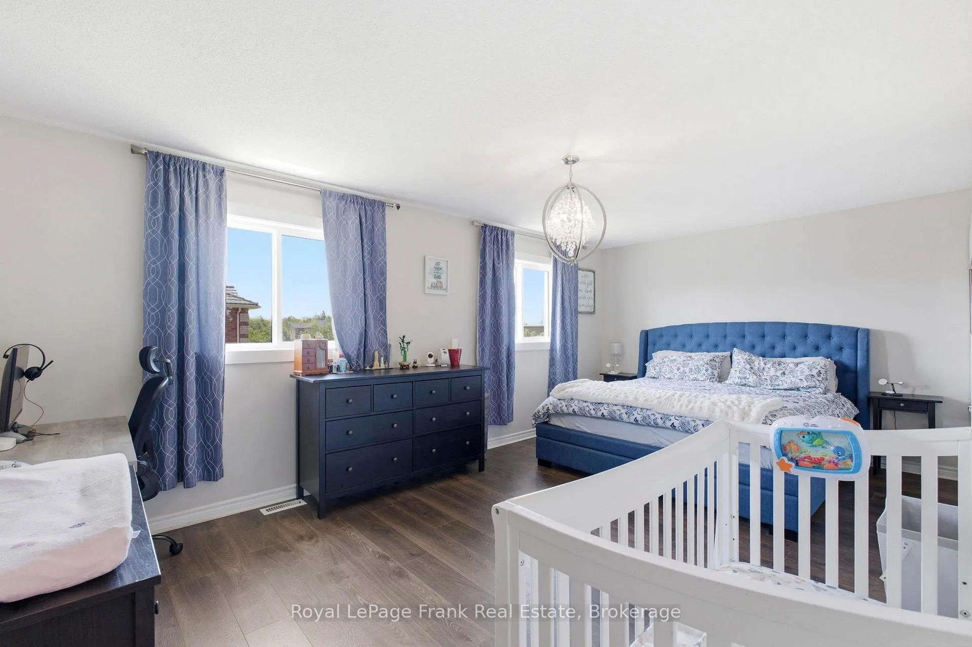 Photo 20 of 13 Fenchurch Manor, Barrie, Painswick South — HOMEH