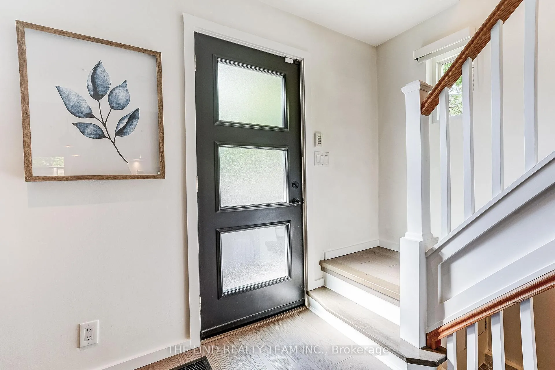 Photo 4 of 79 Maughan Crescent, Toronto, Woodbine Corridor — HOMEH