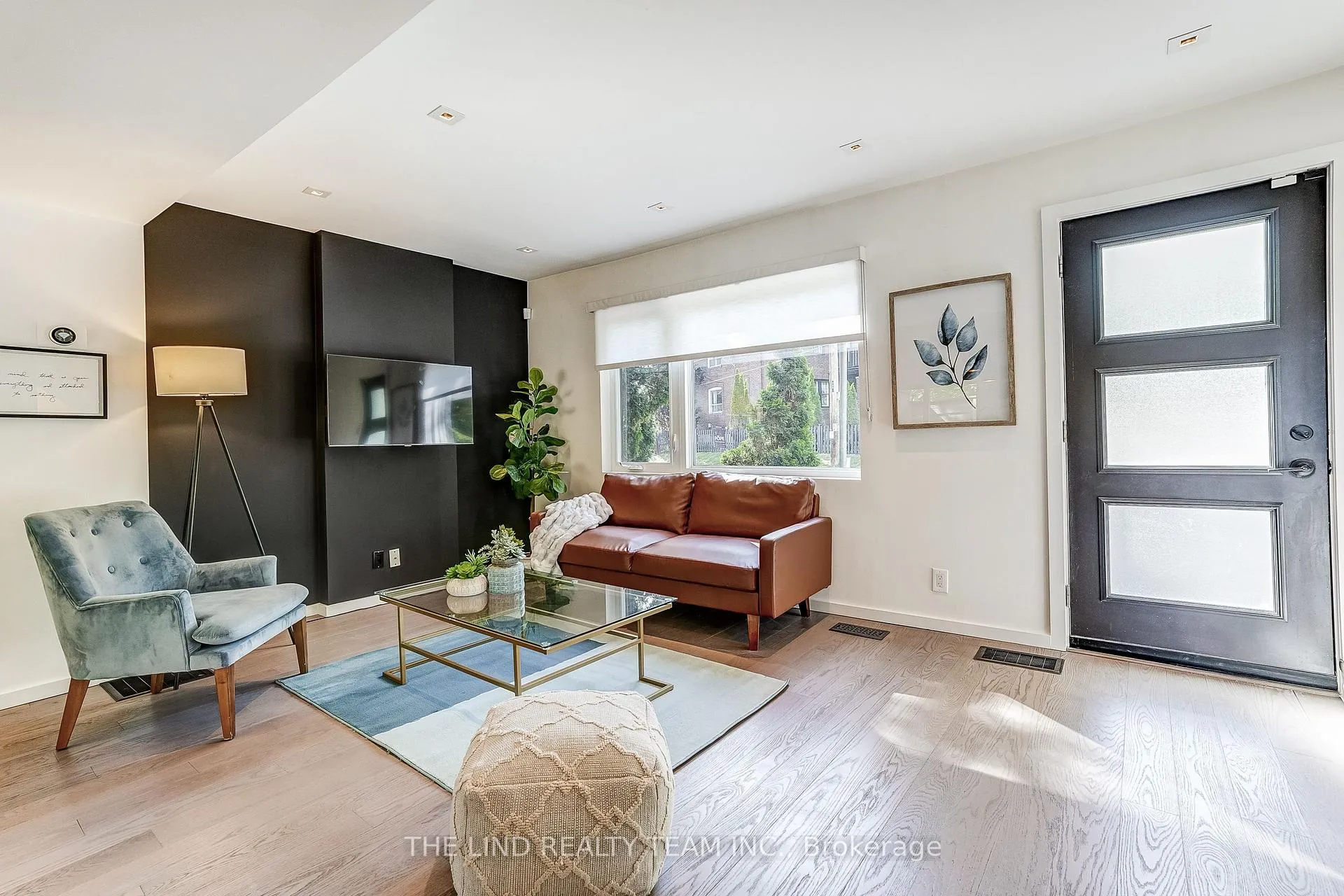 Photo 7 of 79 Maughan Crescent, Toronto, Woodbine Corridor — HOMEH