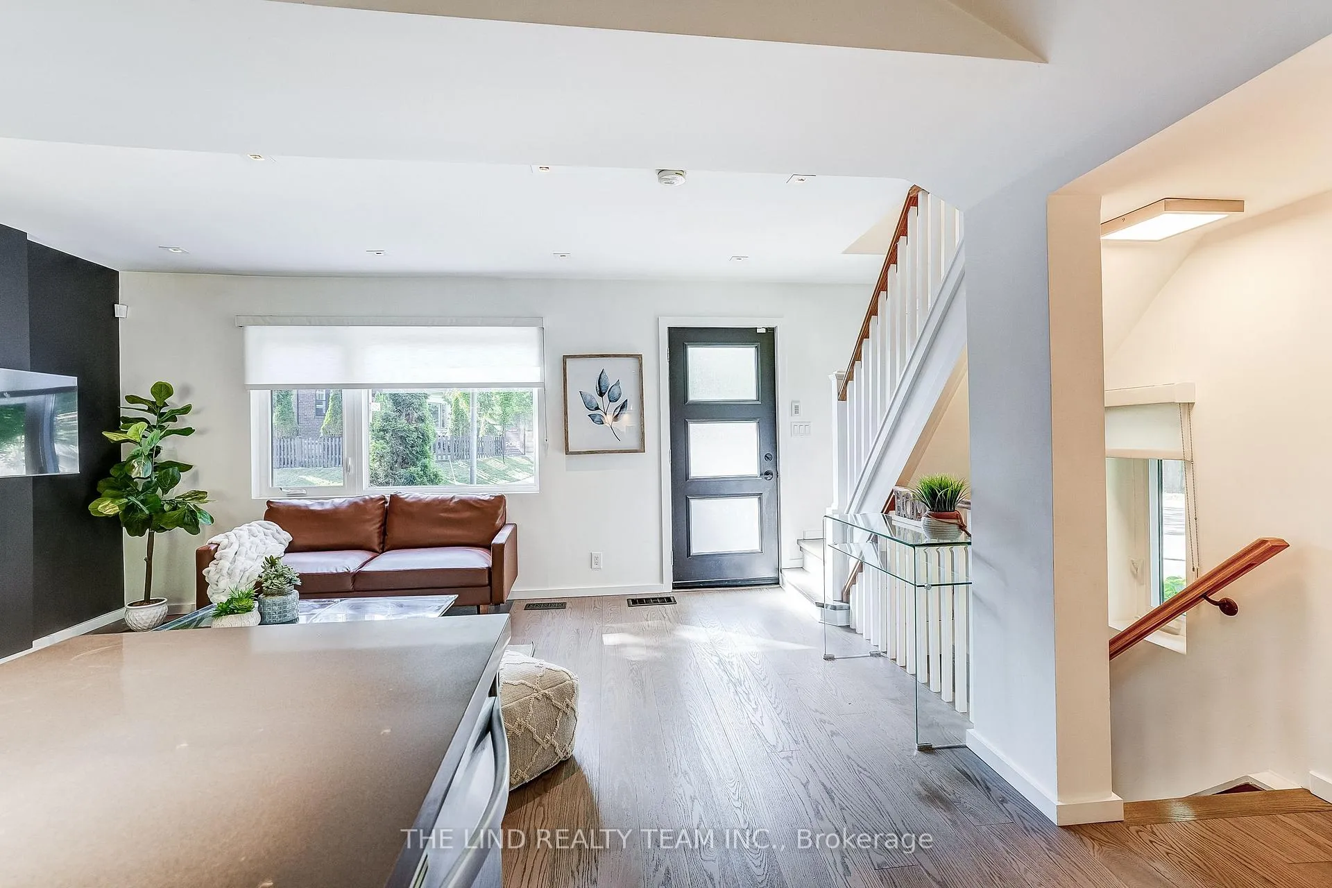 Photo 14 of 79 Maughan Crescent, Toronto, Woodbine Corridor — HOMEH