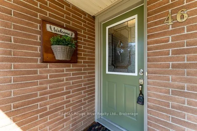 Photo 2 of 46 Orchard View Boulevard, Oshawa, Centennial — HOMEH