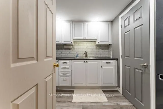 Photo 13 of 46 Orchard View Boulevard, Oshawa, Centennial — HOMEH