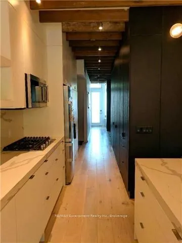 Photo 11 of 2557 Dundas Street W, Toronto, Junction Area — HOMEH