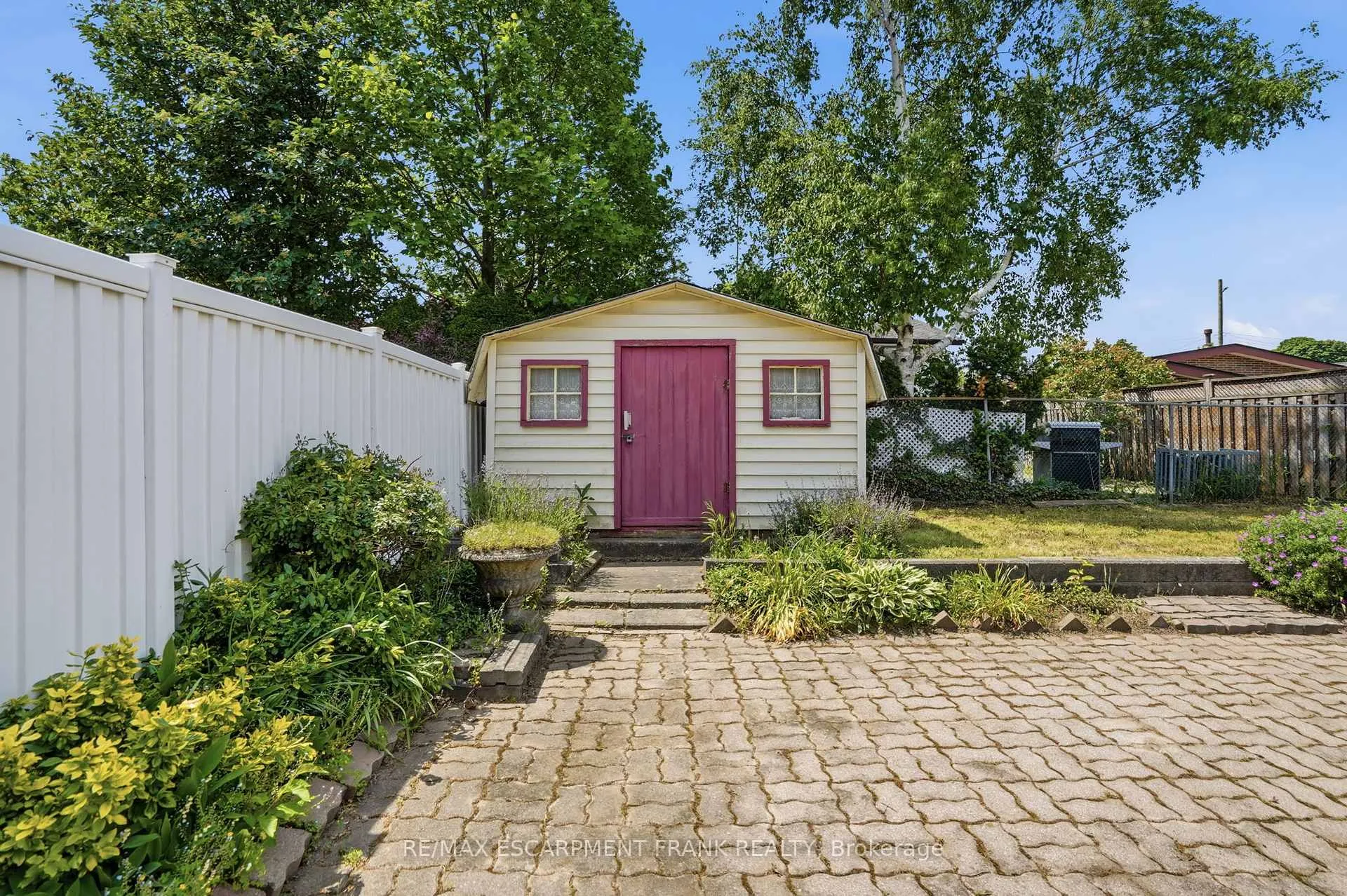 Photo 46 of 2 Deerborn Drive, Hamilton, Thorner — HOMEH