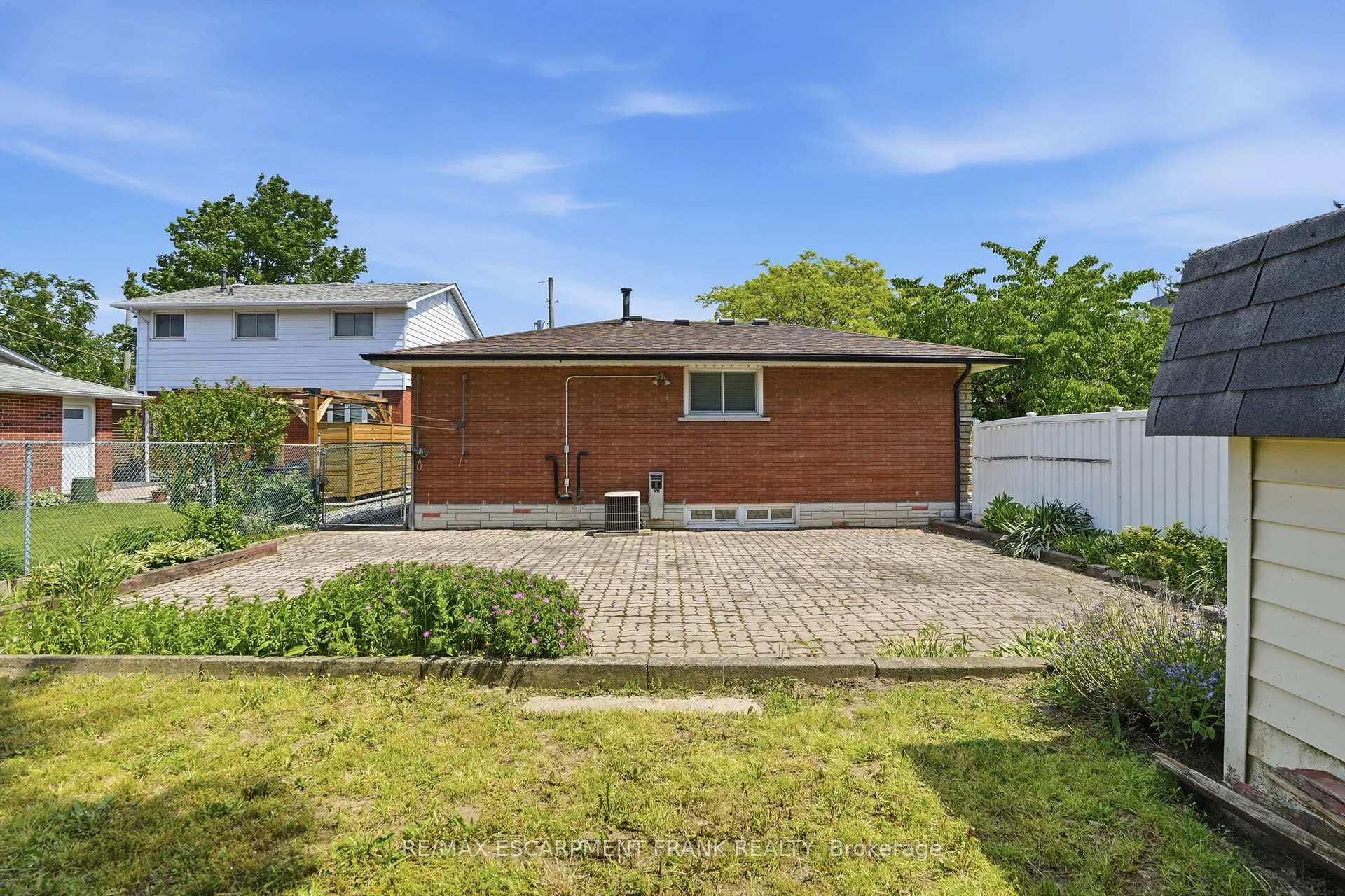 Photo 48 of 2 Deerborn Drive, Hamilton, Thorner — HOMEH