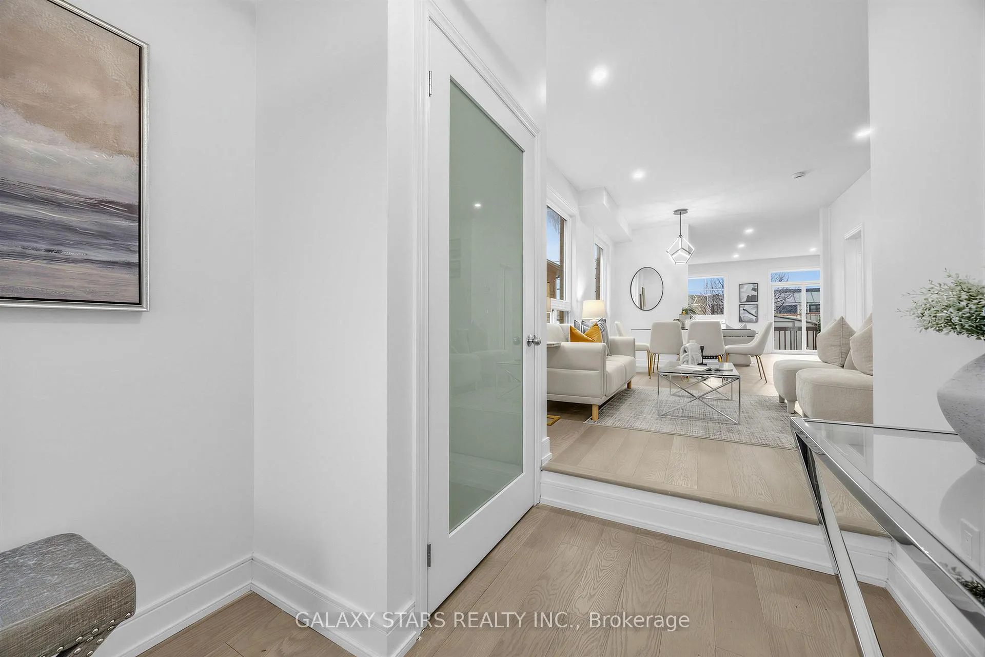 Photo 4 of 18 Red Hawk Road, Scarborough, Malvern — HOMEH