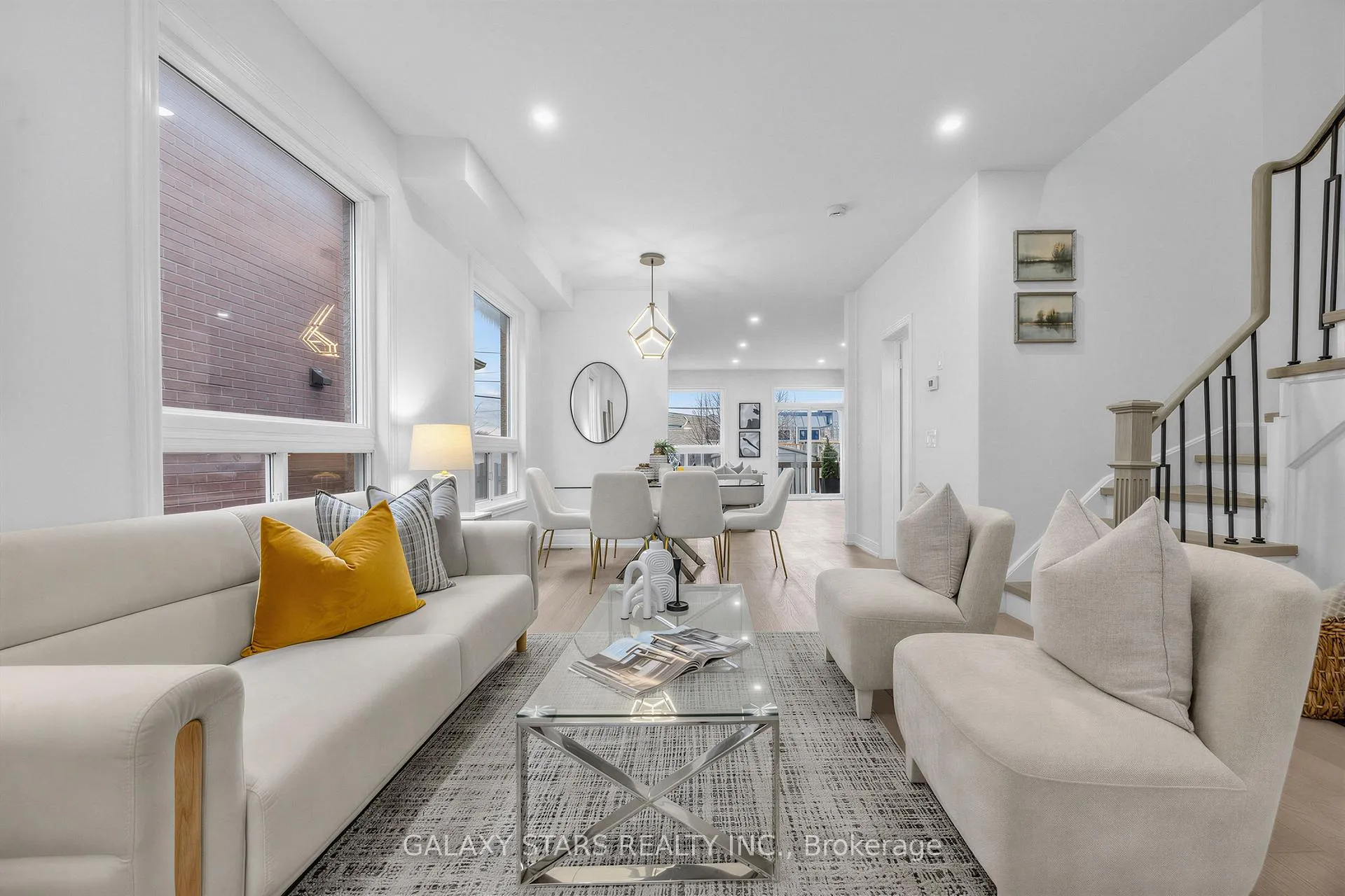 Photo 6 of 18 Red Hawk Road, Scarborough, Malvern — HOMEH