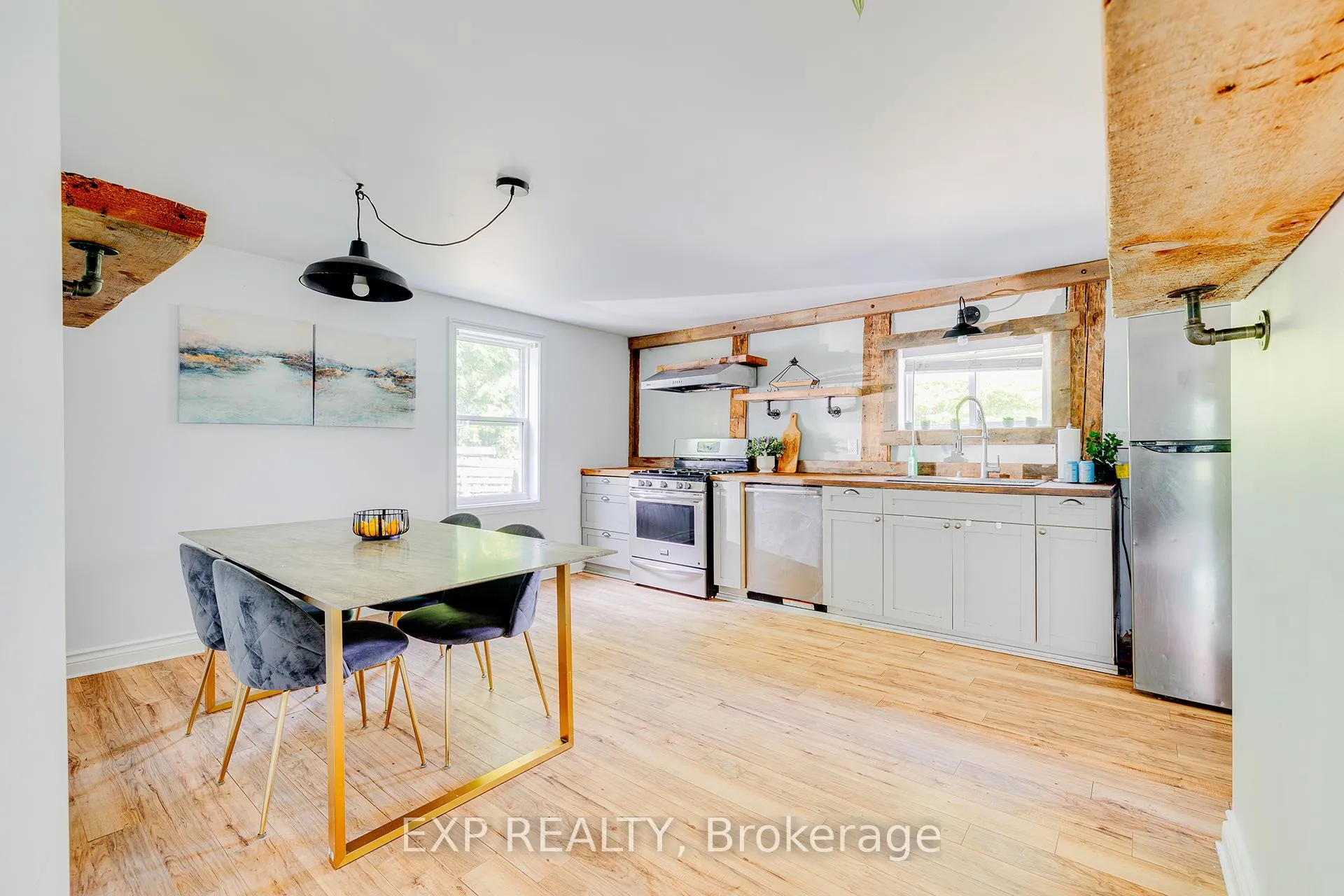 Photo 10 of 1567 Old Brock Street, Norfolk, Vittoria — HOMEH