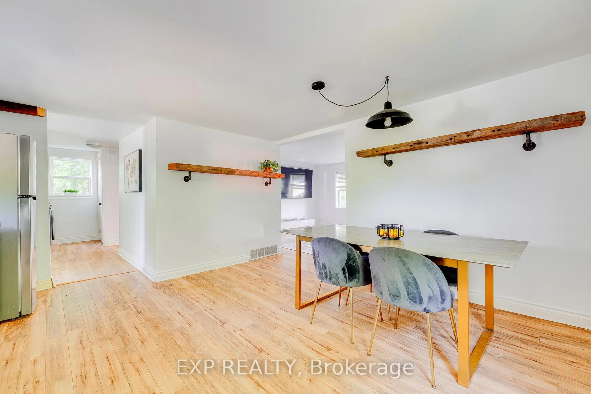 Photo 12 of 1567 Old Brock Street, Norfolk, Vittoria — HOMEH
