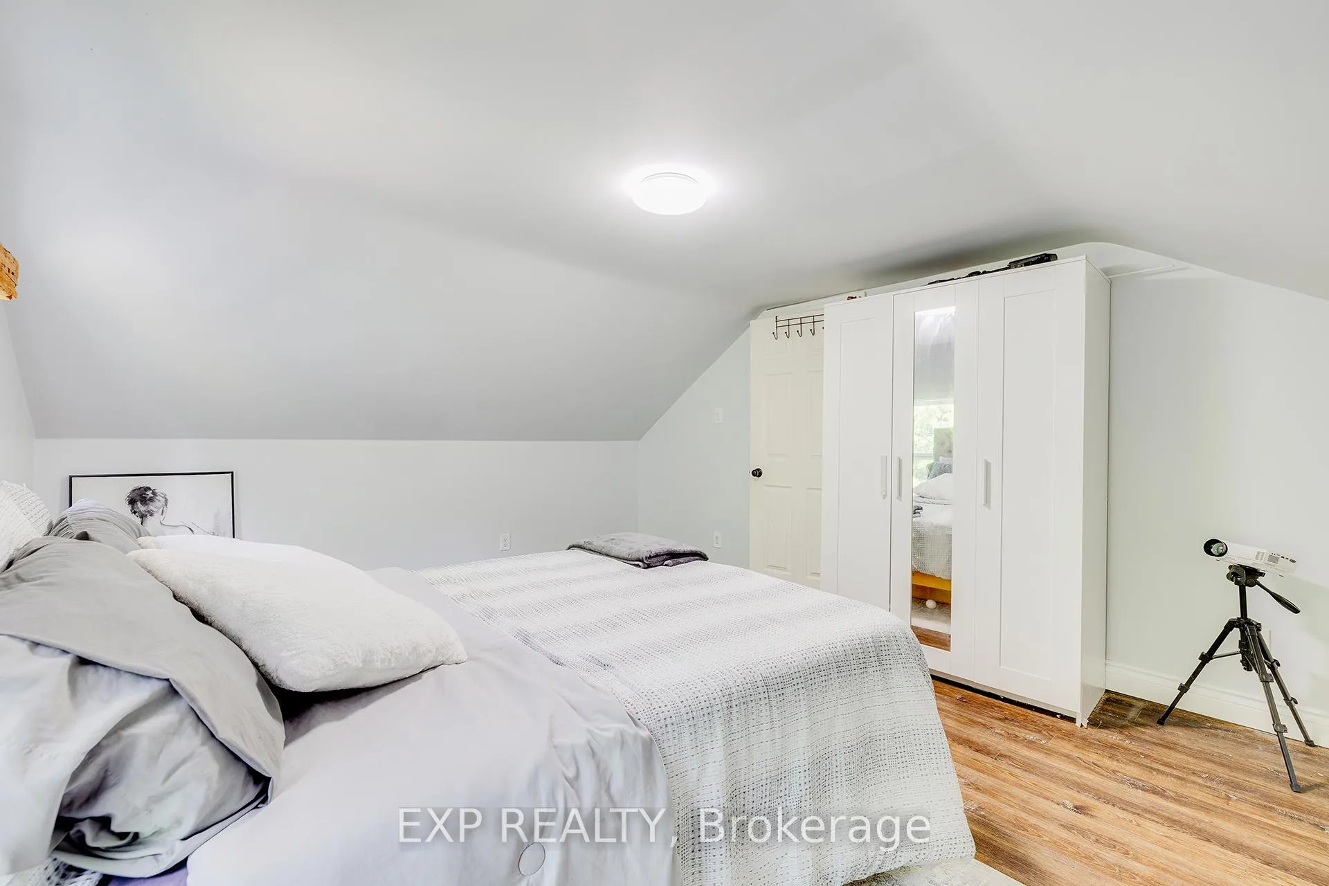 Photo 20 of 1567 Old Brock Street, Norfolk, Vittoria — HOMEH