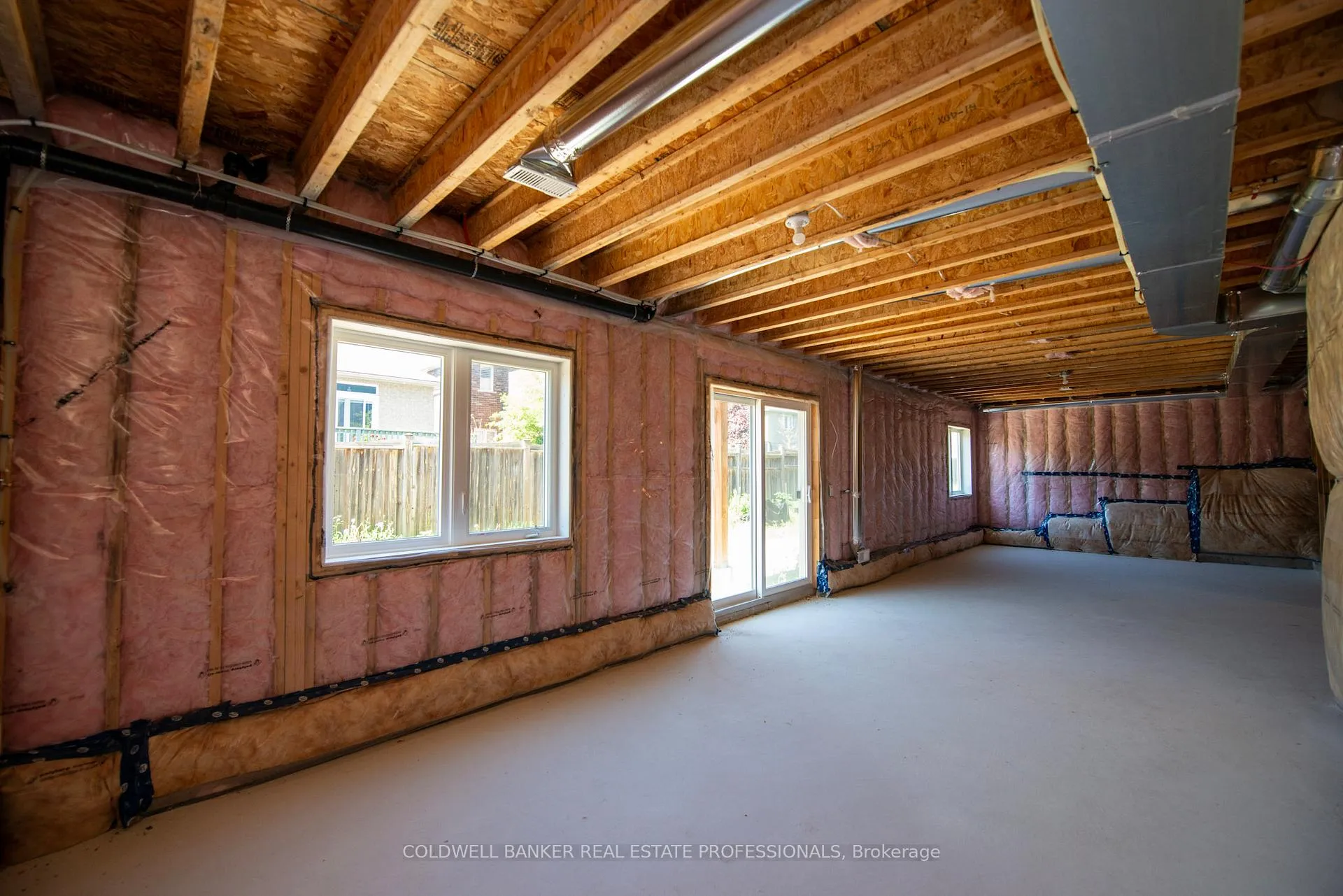 Photo 25 of 4 Hampton Lane, Springwater, Rural Springwater — HOMEH